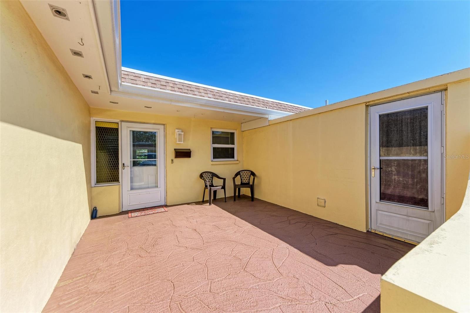 610 INDIAN ROCKS RD N #96