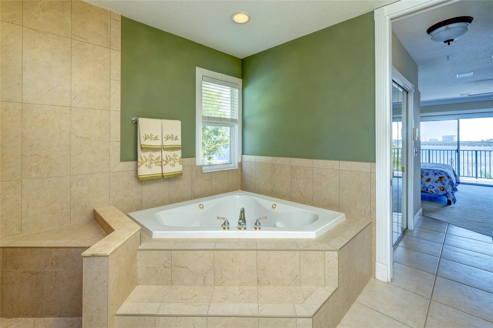 1706 POINT PLEASANT AVE W