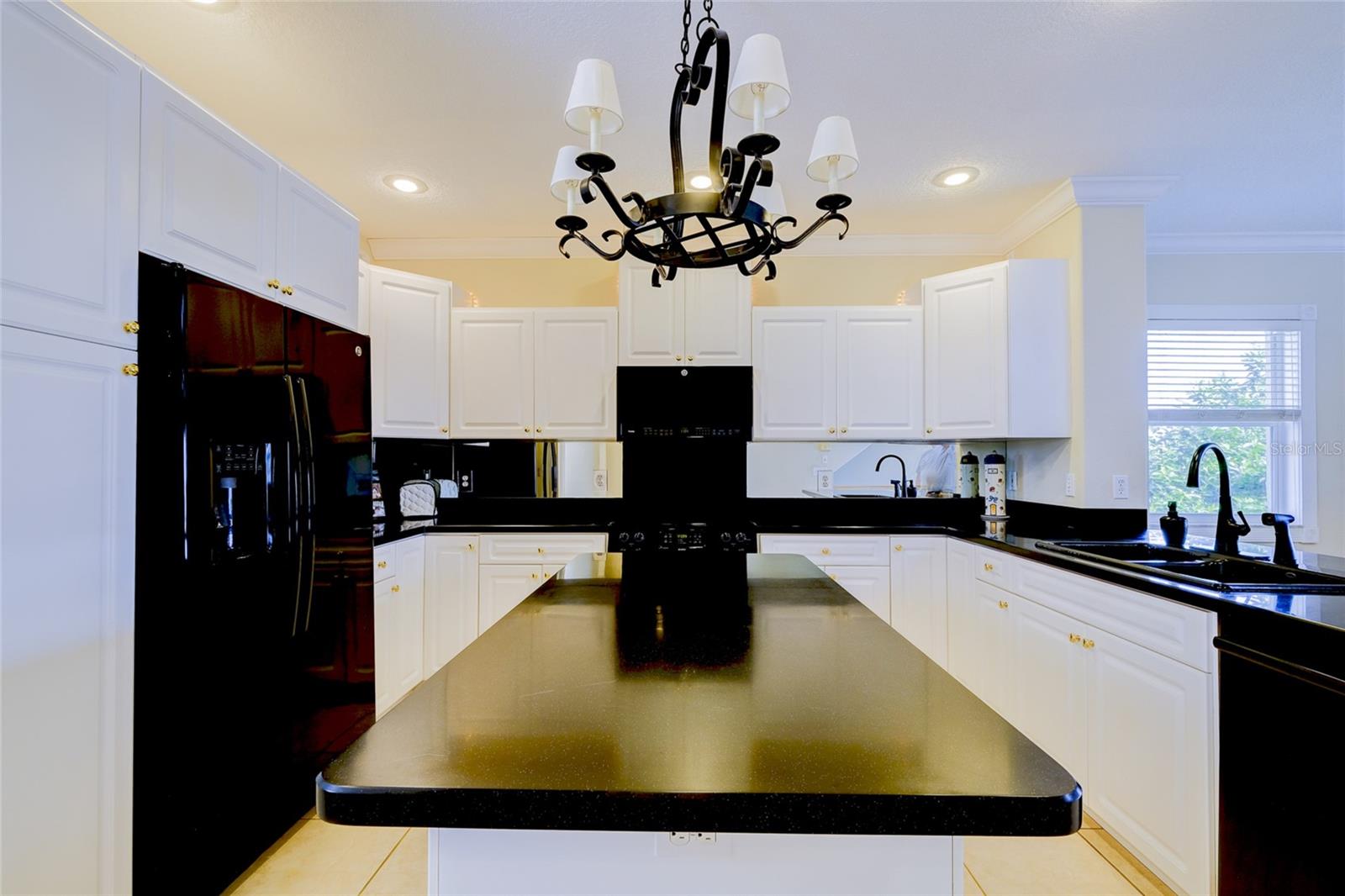 1706 POINT PLEASANT AVE W