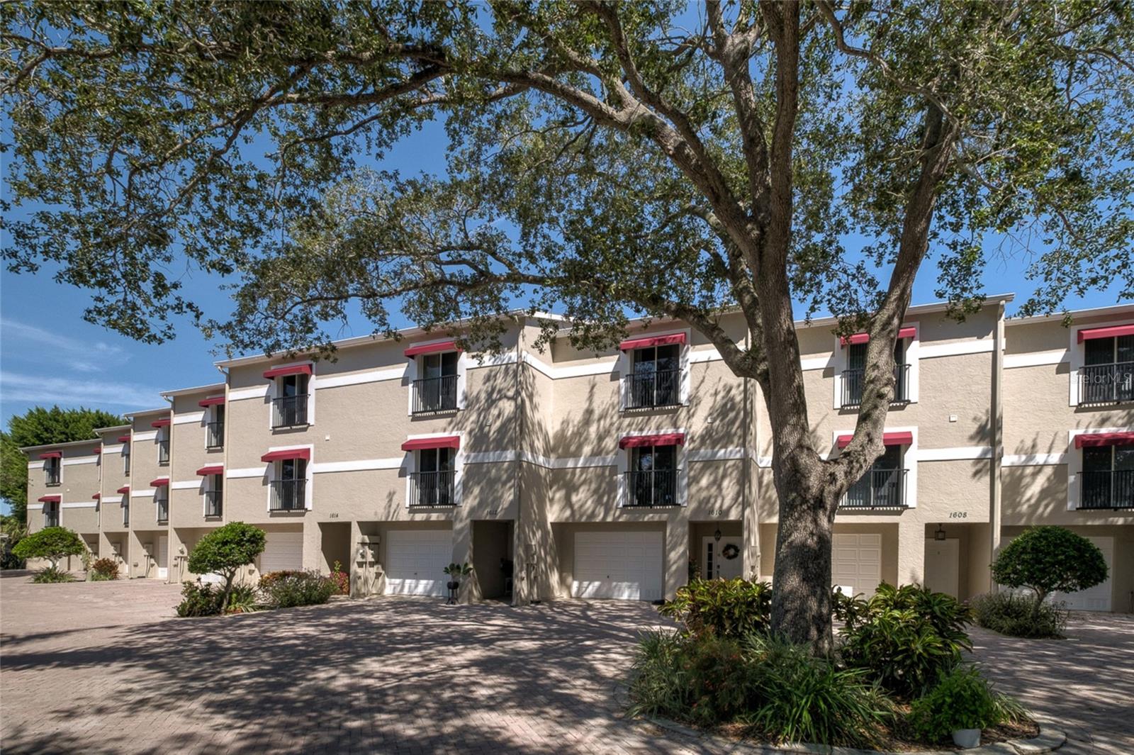 1706 POINT PLEASANT AVE W