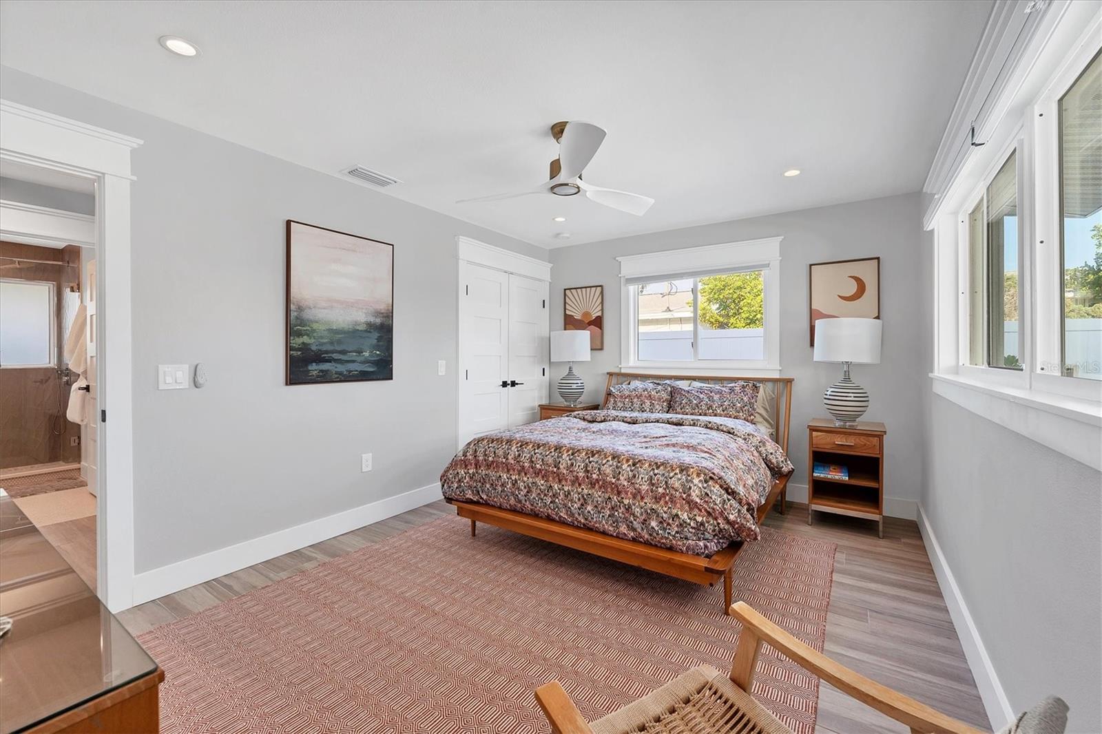 10115 KINGFISHER RD E