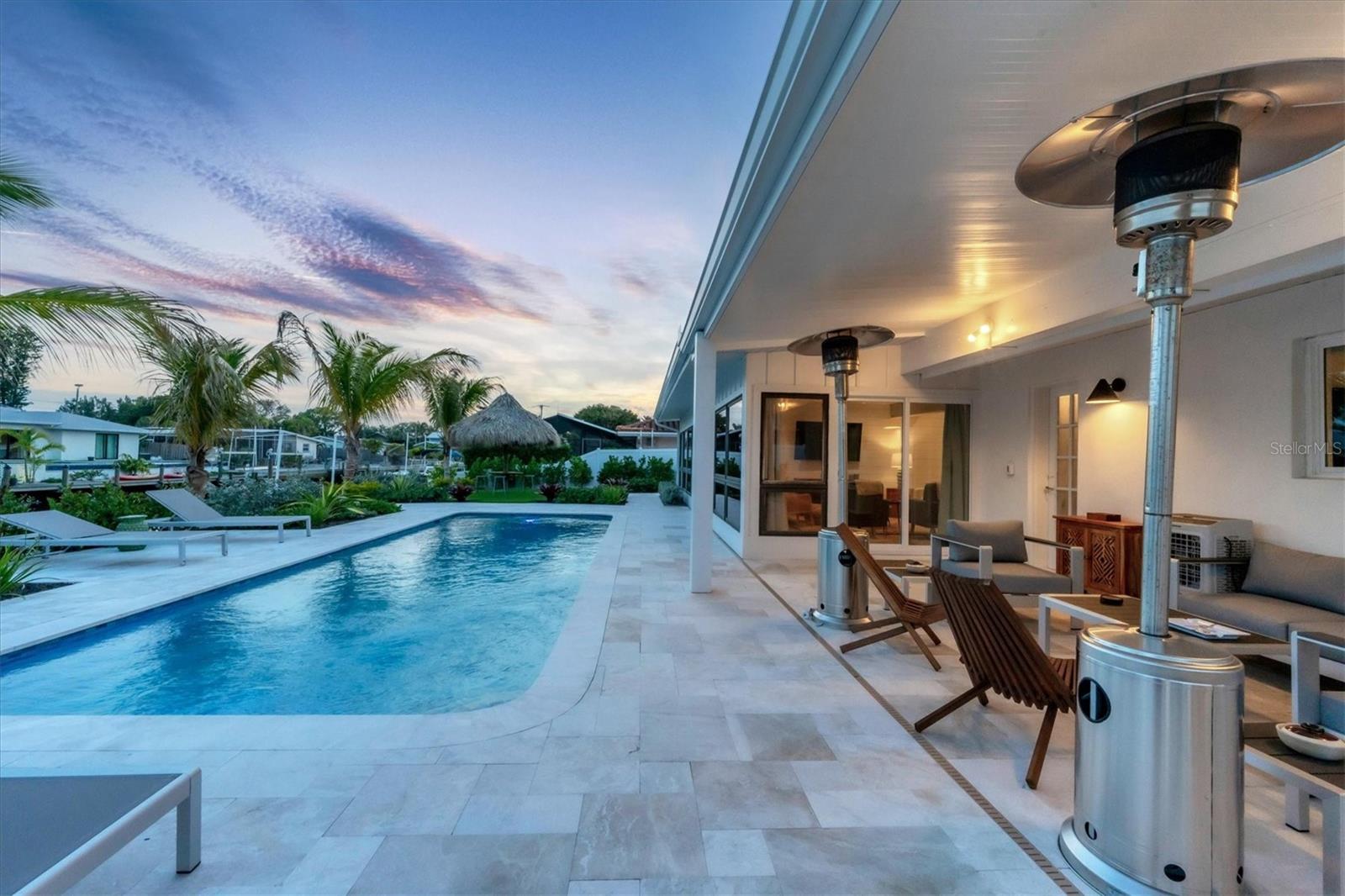 10115 KINGFISHER RD E