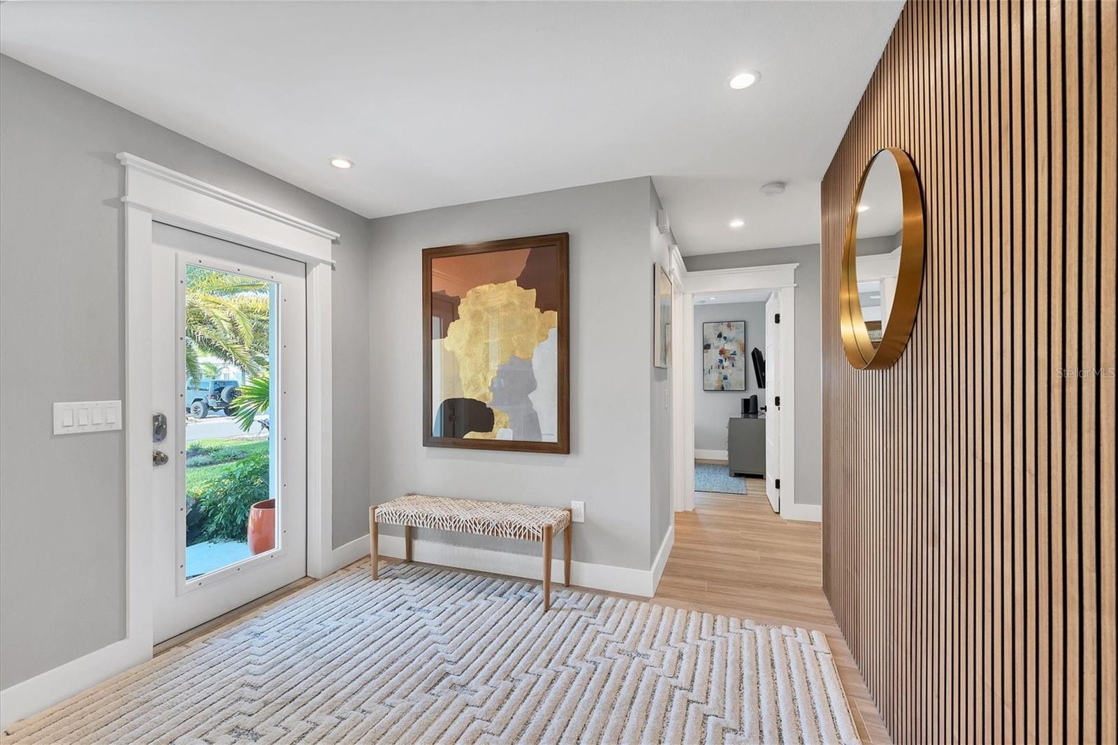 10115 KINGFISHER RD E