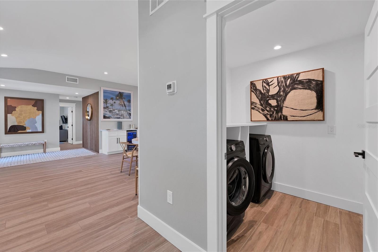 10115 KINGFISHER RD E