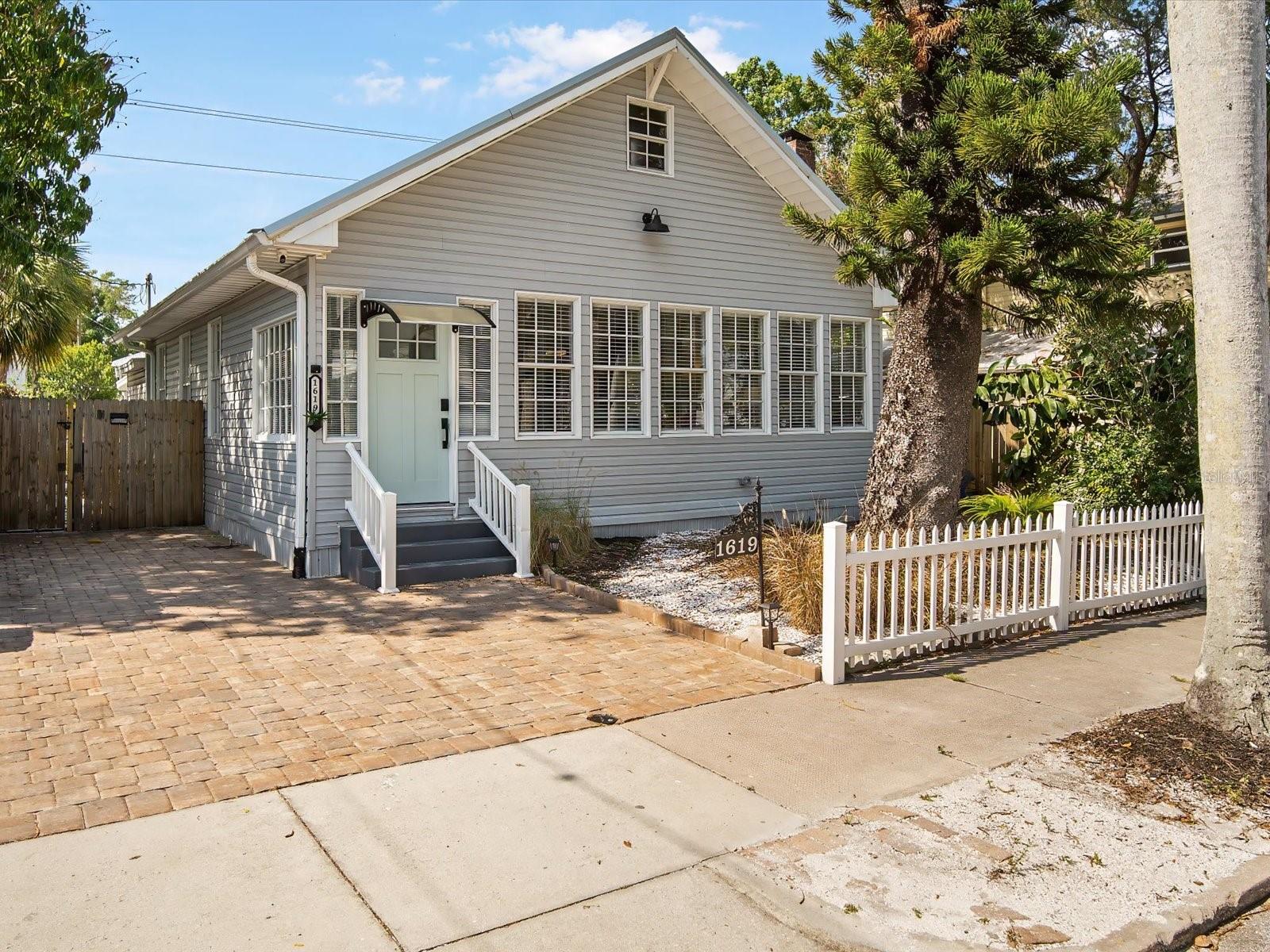 1619 BALLARD PARK DR
