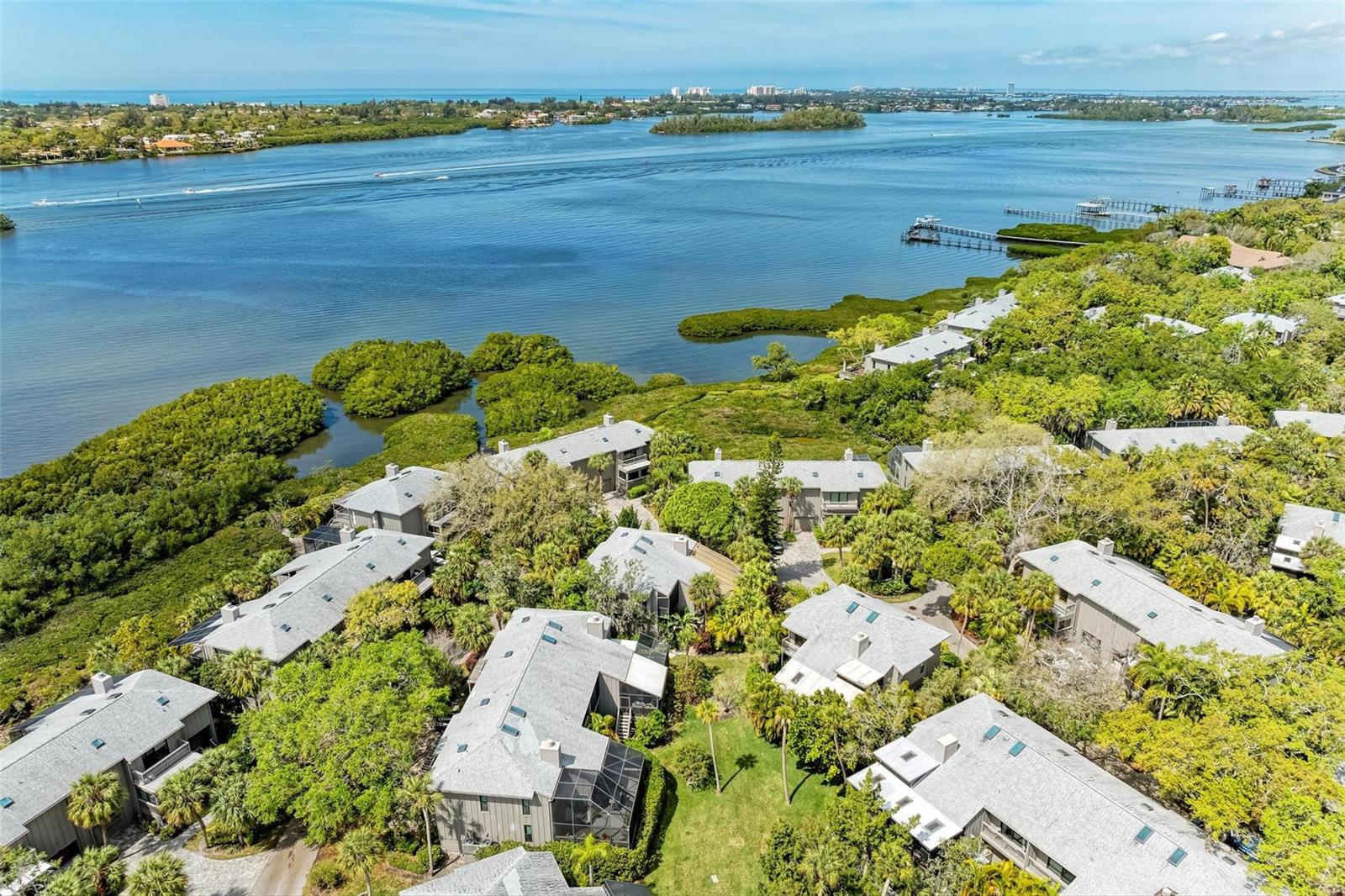 1460 LANDINGS CIR #51