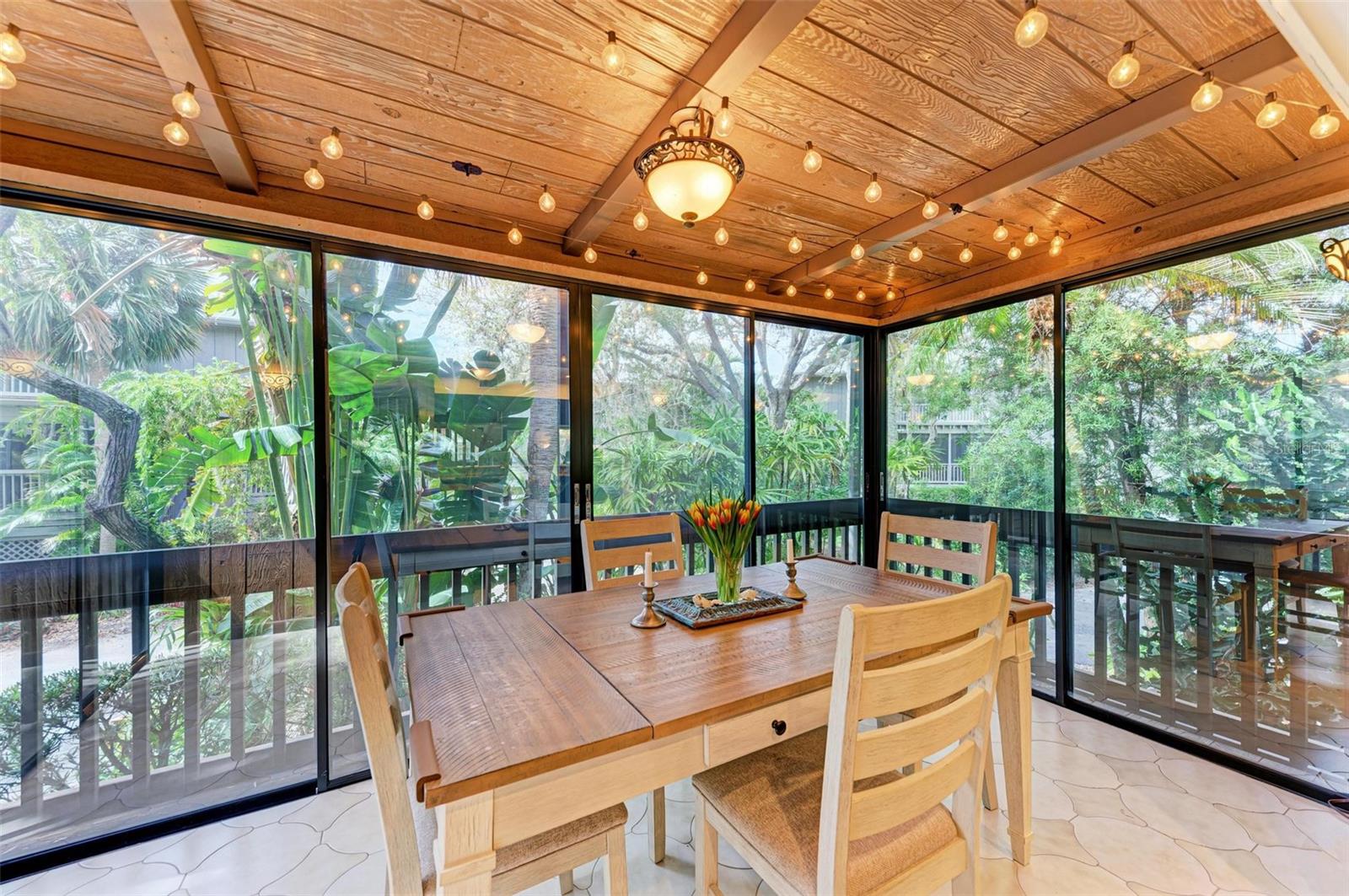 1460 LANDINGS CIR #51