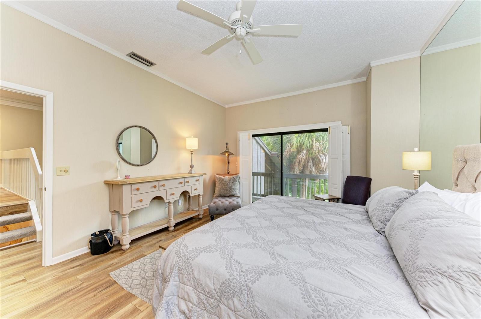 1460 LANDINGS CIR #51