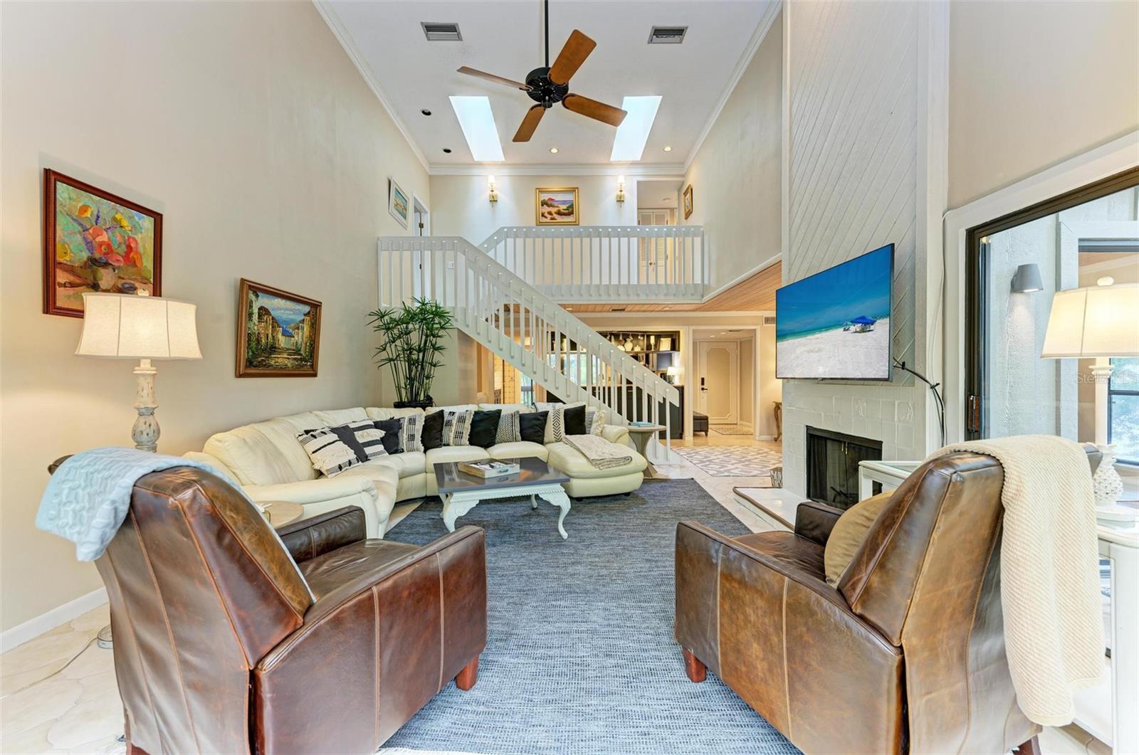 1460 LANDINGS CIR #51