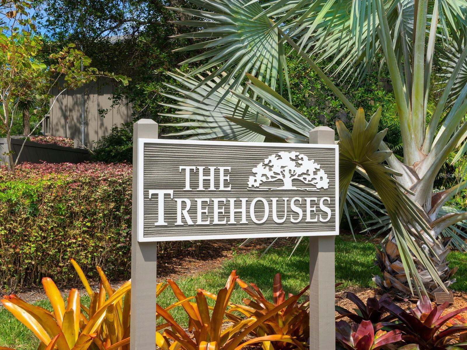 1460 LANDINGS CIR #51