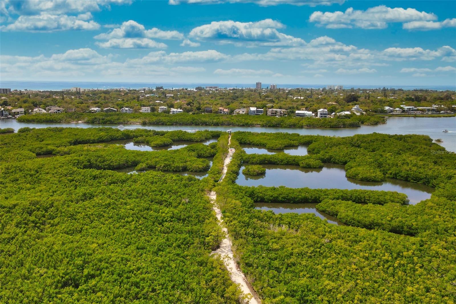 1460 LANDINGS CIR #51