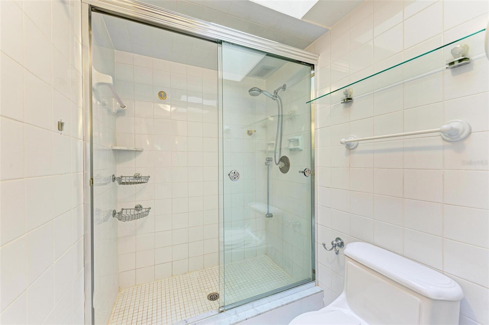 1460 LANDINGS CIR #51