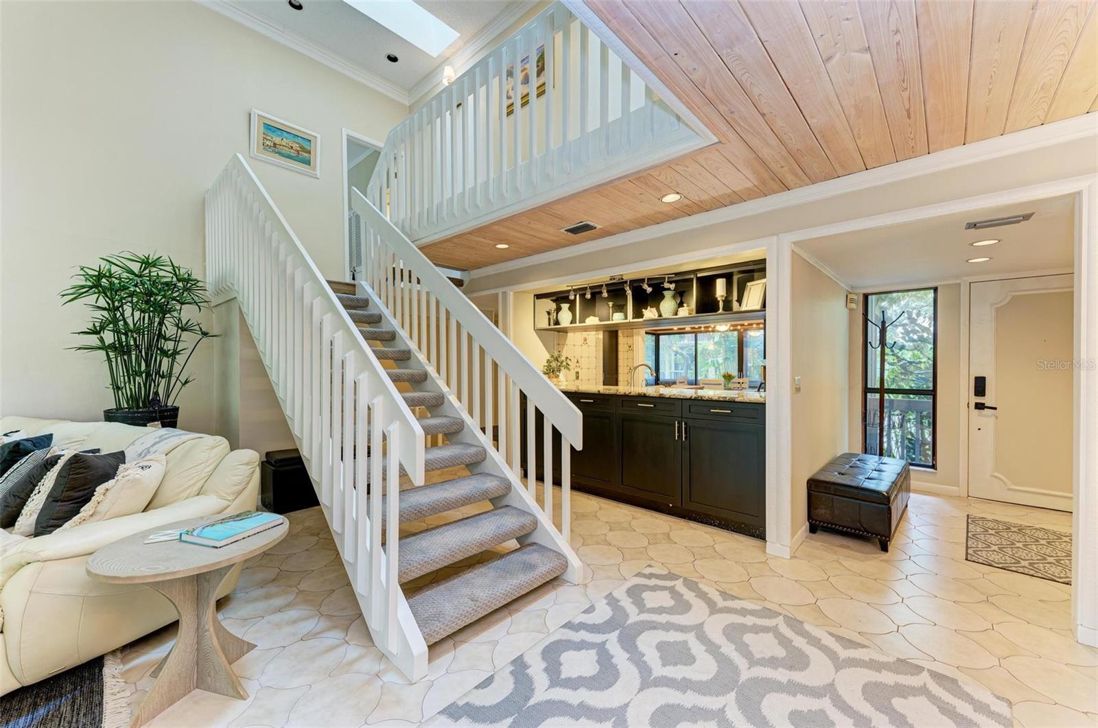 1460 LANDINGS CIR #51