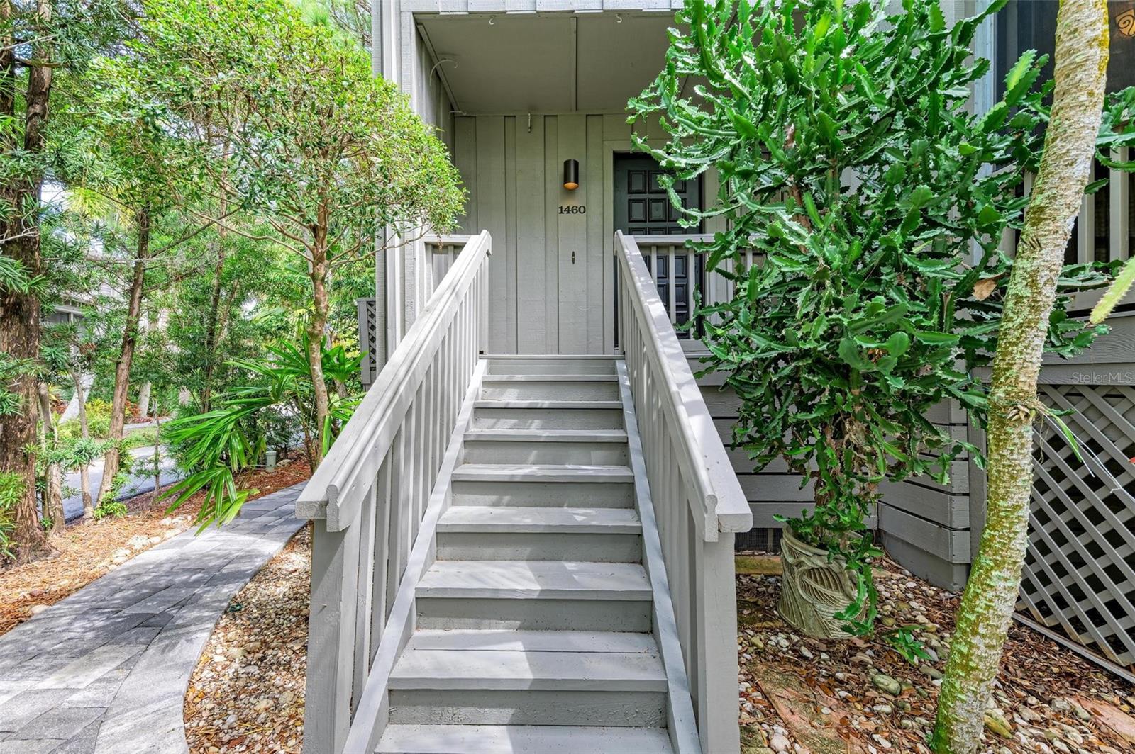 1460 LANDINGS CIR #51