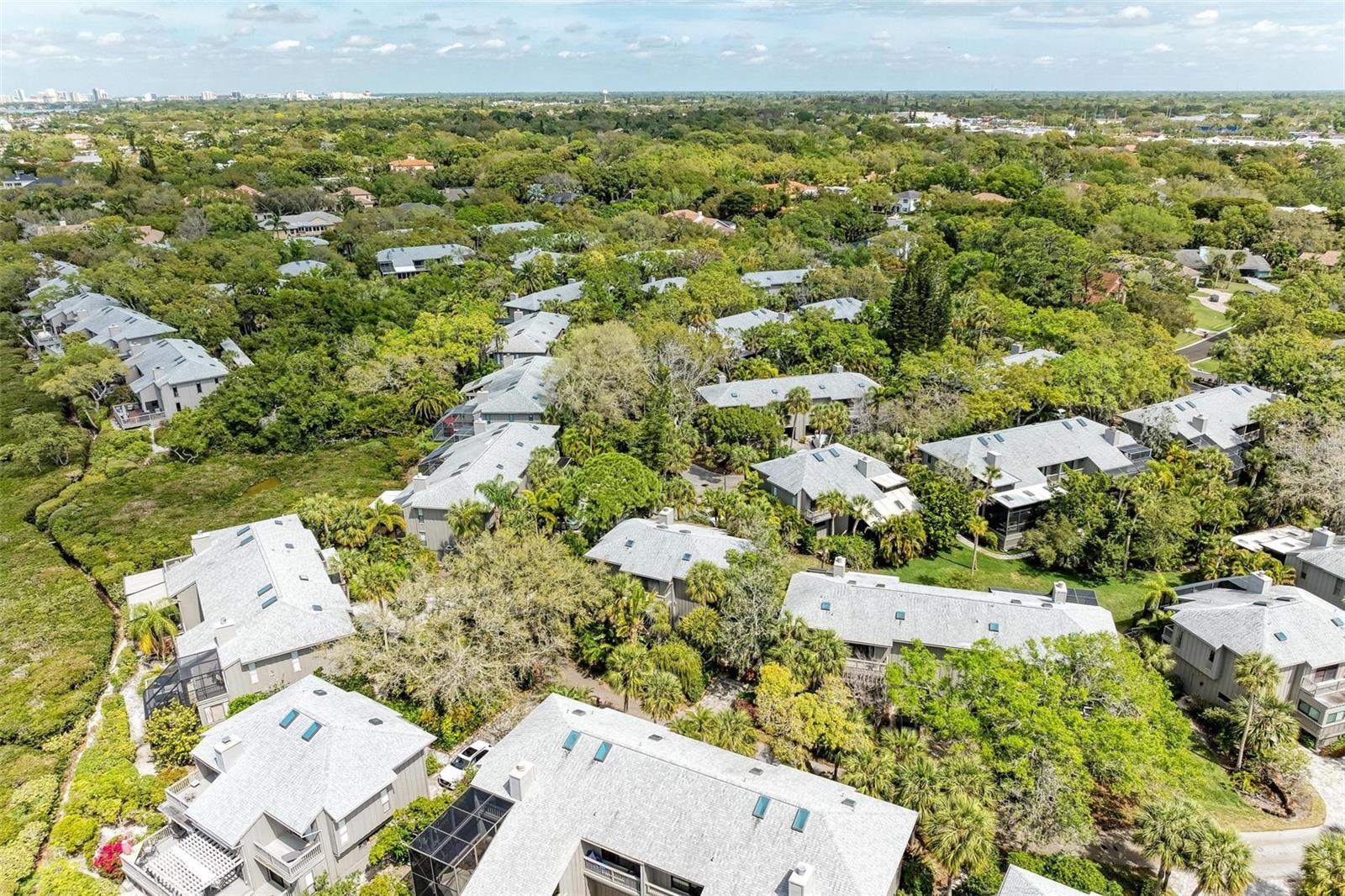 1460 LANDINGS CIR #51