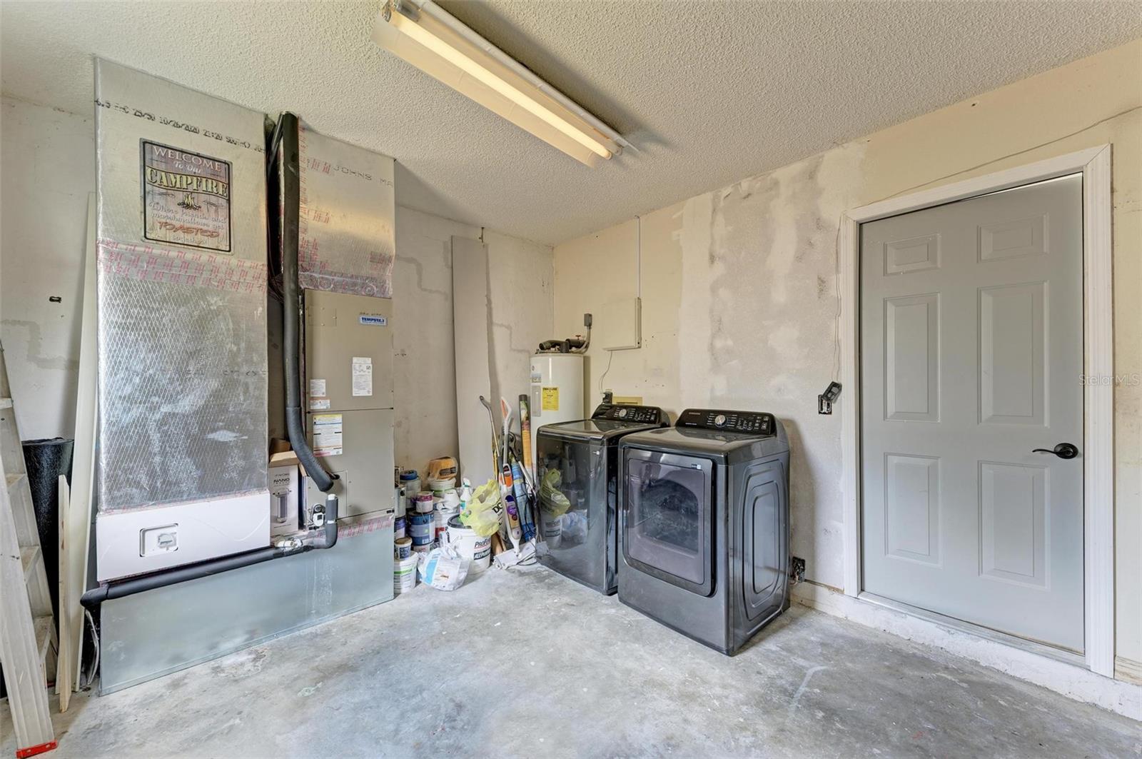 5465 81ST AVENUE CIR E