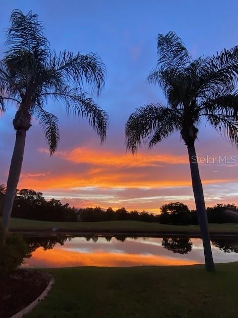 608 PLANTERS MANOR WAY