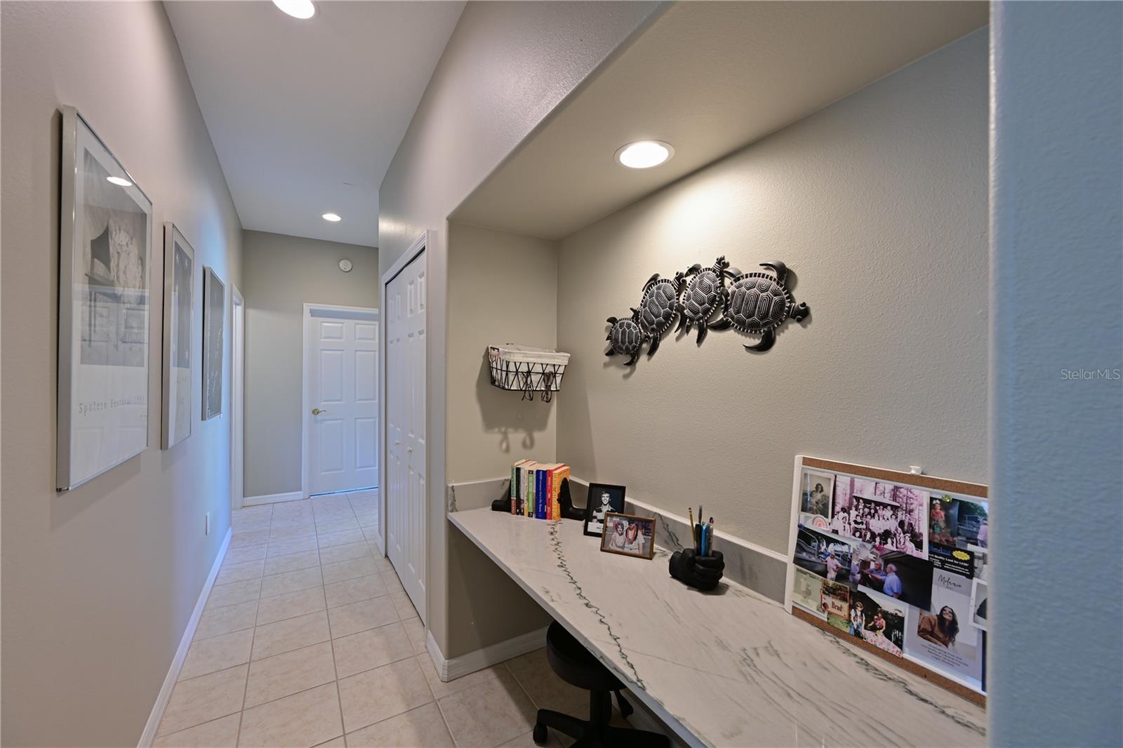 608 PLANTERS MANOR WAY