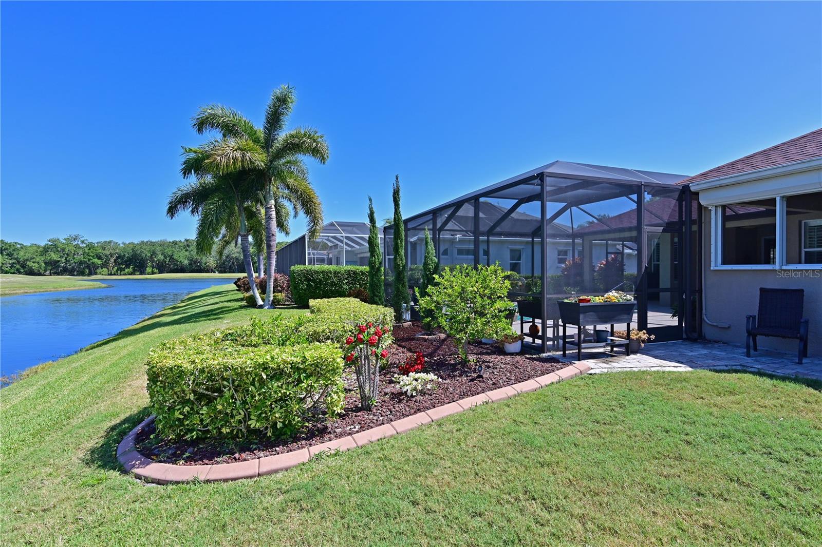 608 PLANTERS MANOR WAY