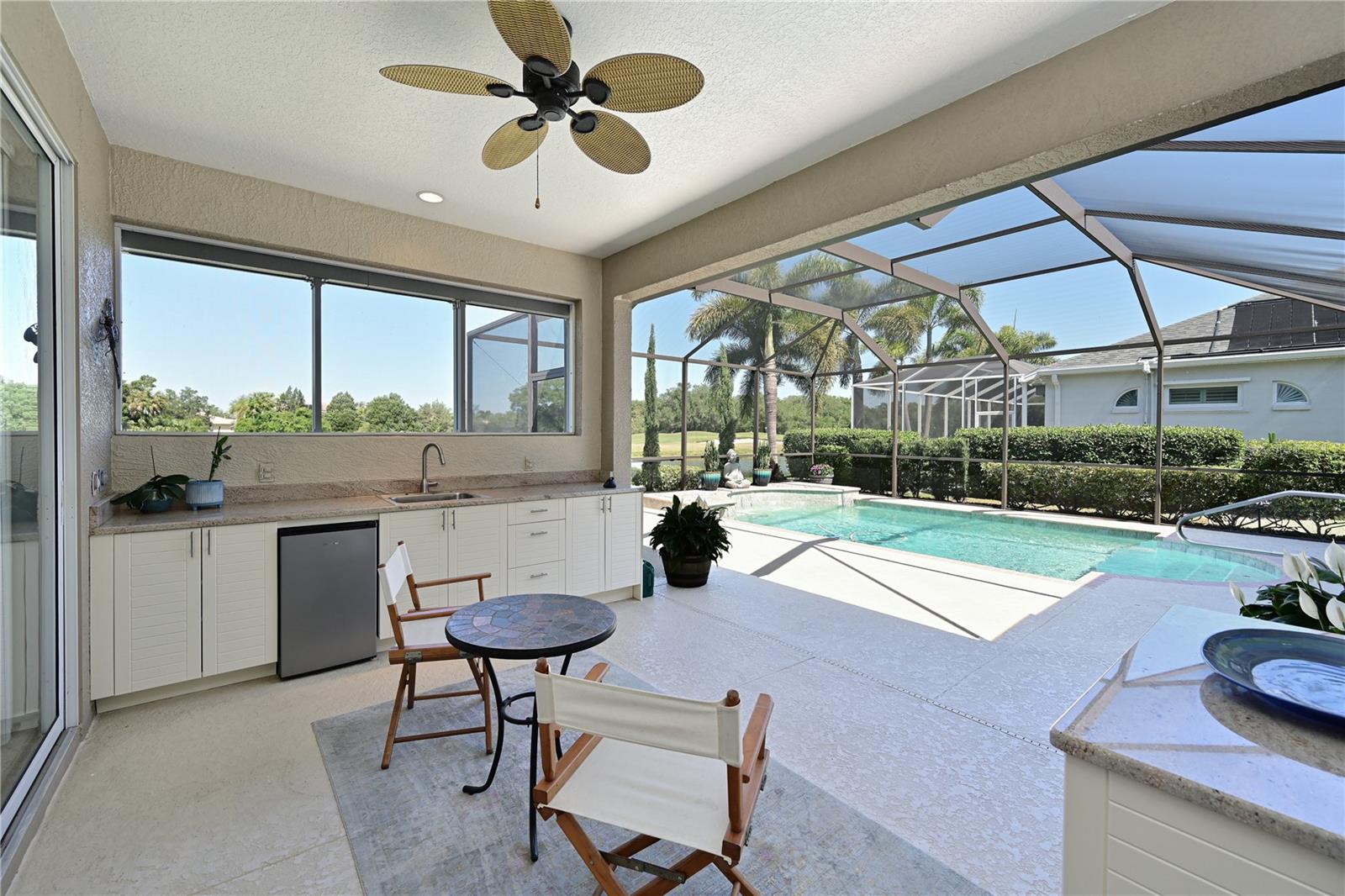 608 PLANTERS MANOR WAY