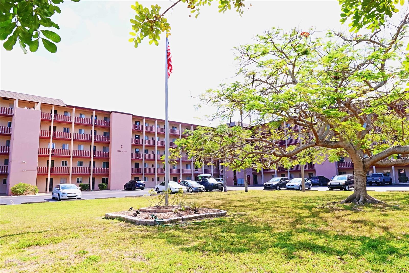 4139 LAKE BAYSHORE DR #506