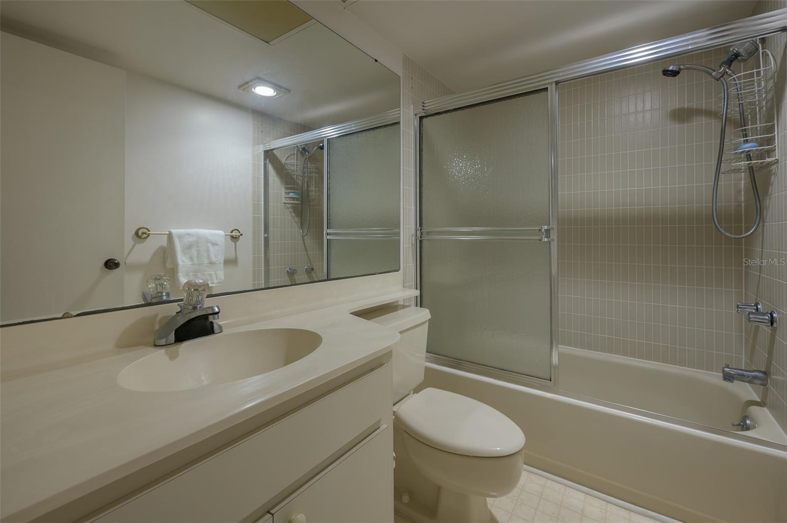 1077 LAKE HOUSE CIR #C201