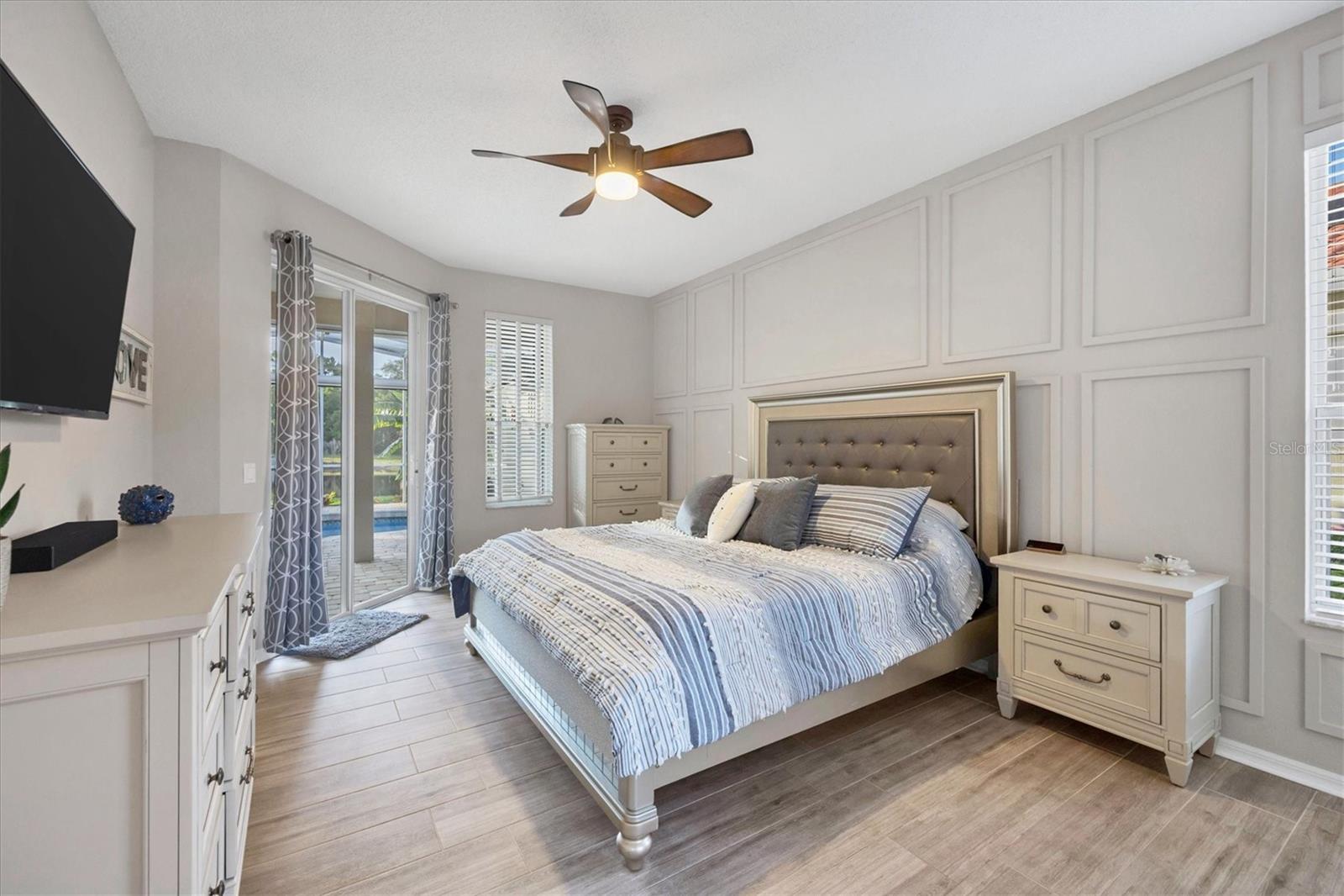 8882 HUNTINGTON POINTE DR