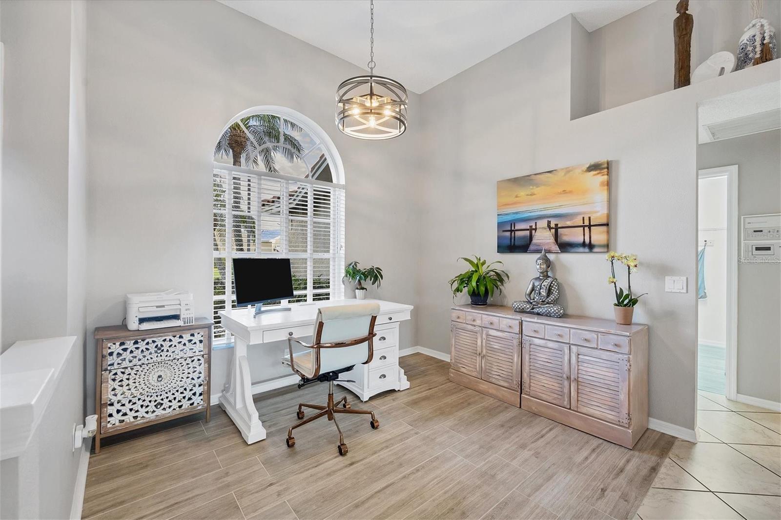 8882 HUNTINGTON POINTE DR