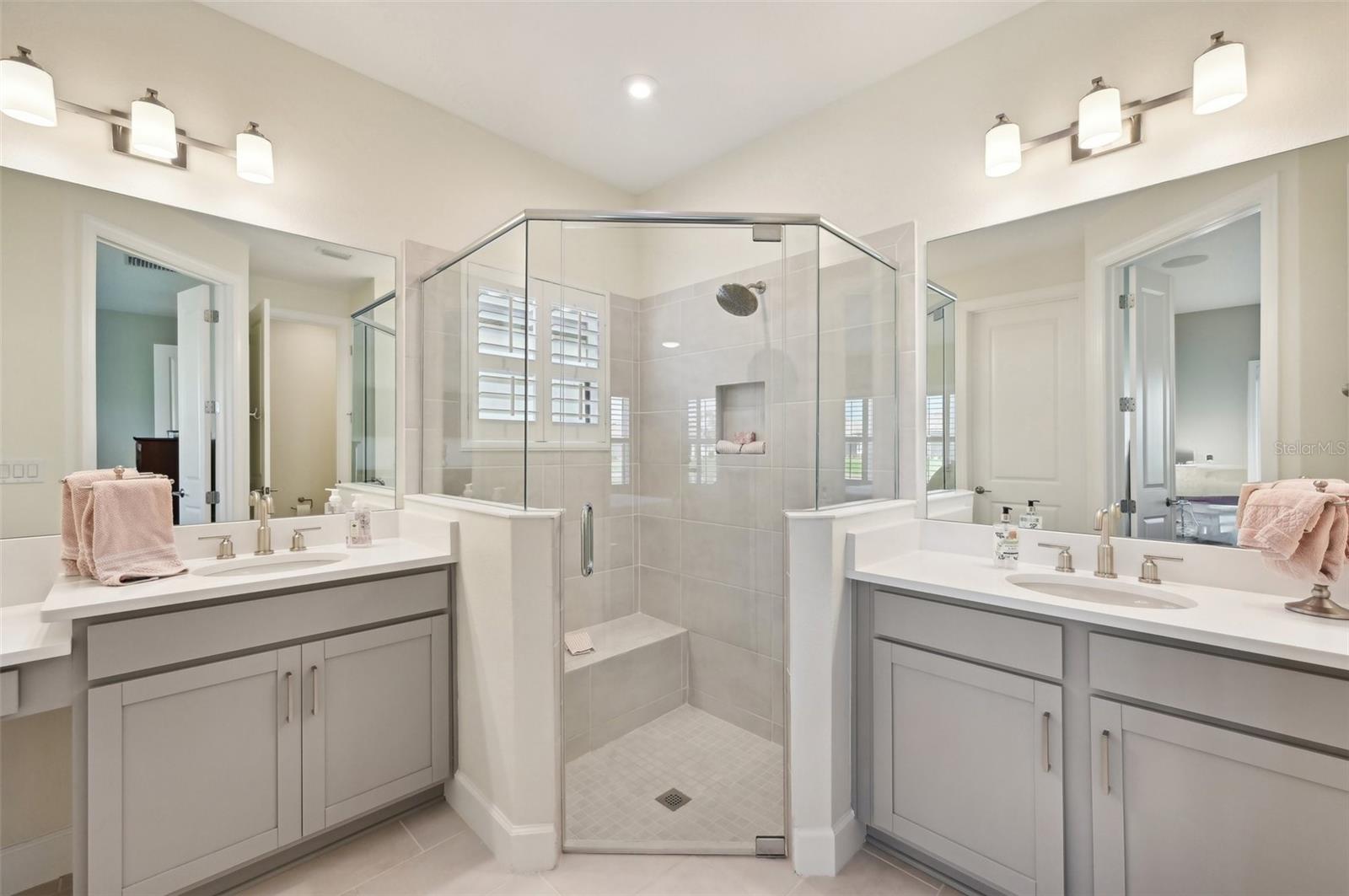 11127 DEVONBRIDGE DR