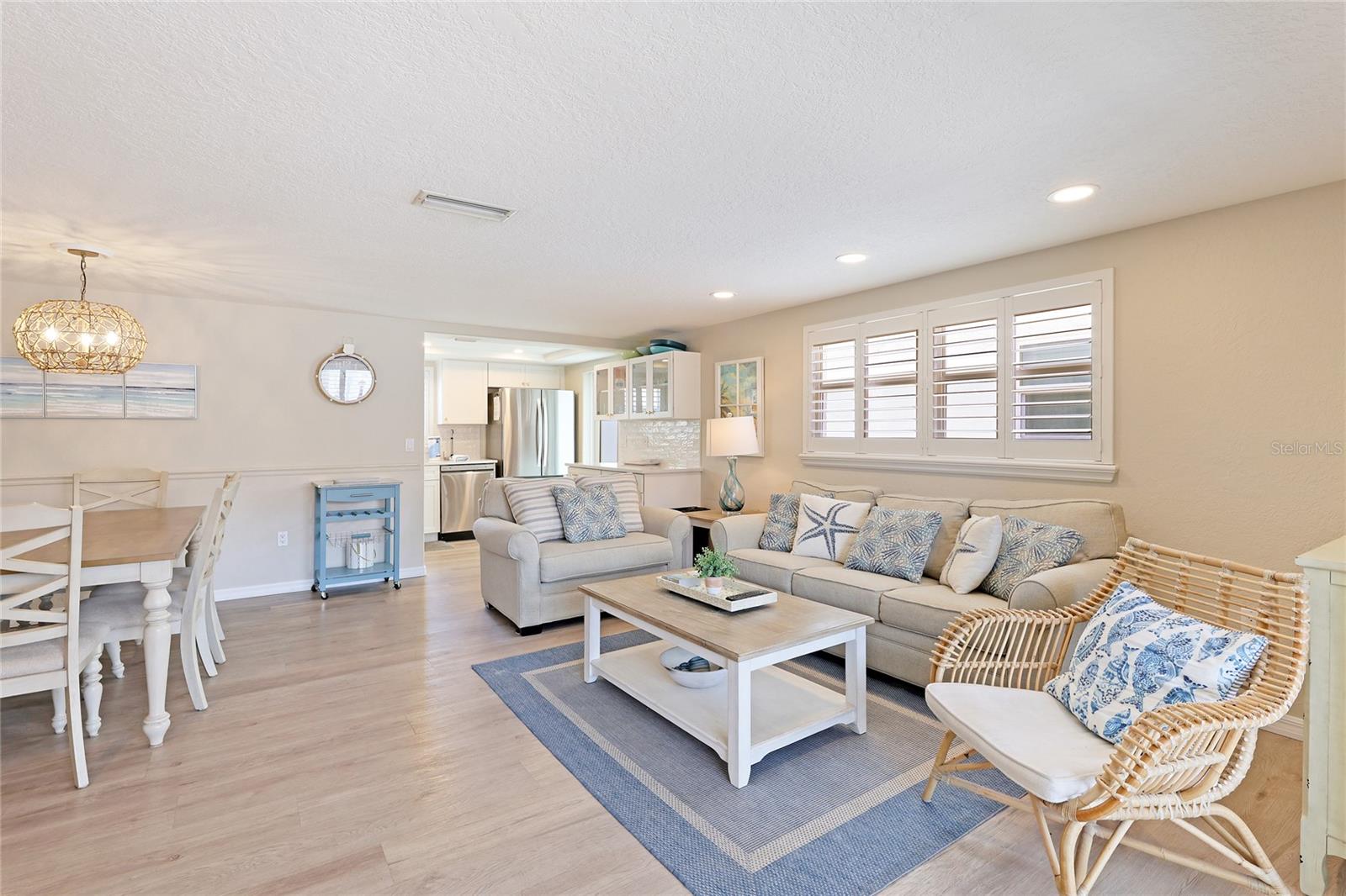 6154 MIDNIGHT PASS RD #15A