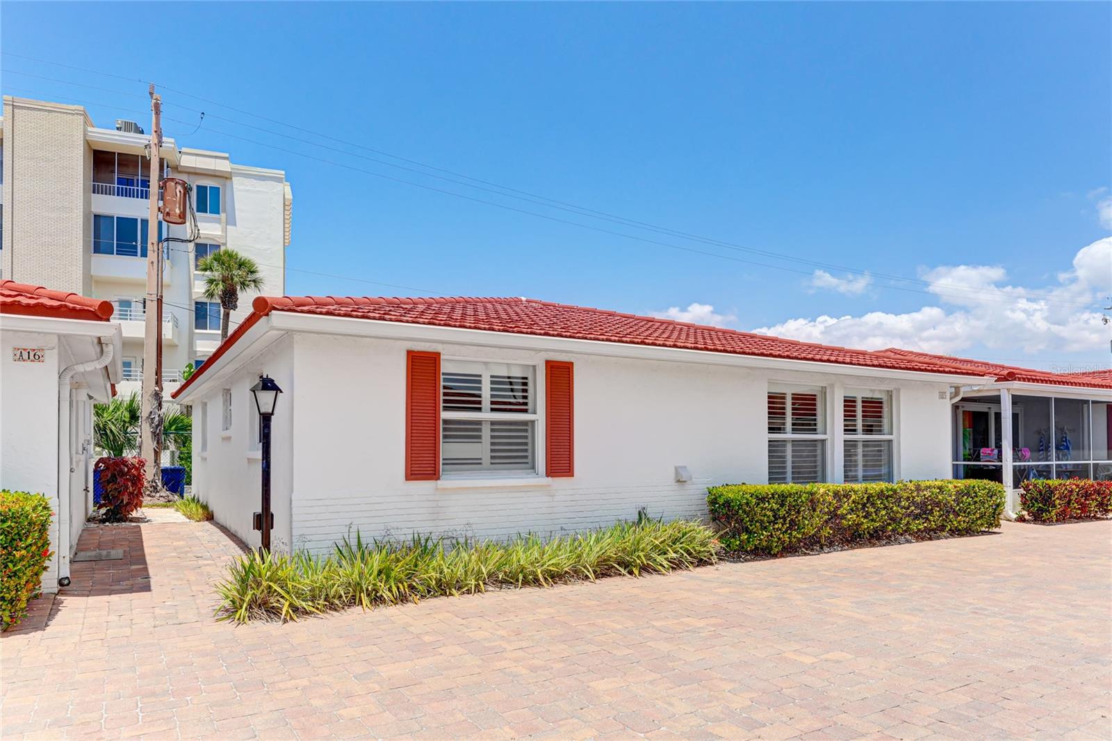 6154 MIDNIGHT PASS RD #15A