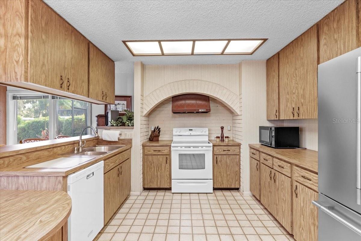 3609 COUNTRY PLACE BLVD