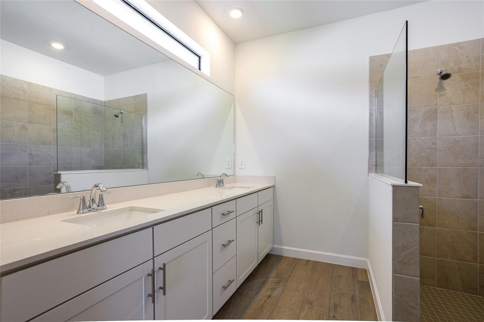 15016 MISTY WATER XING