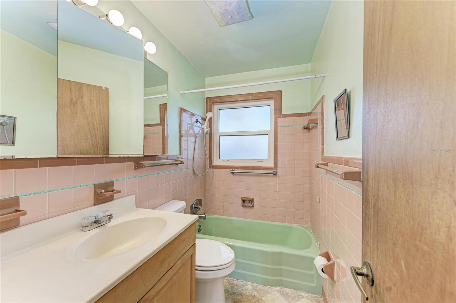 3104 52ND AVENUE DR W