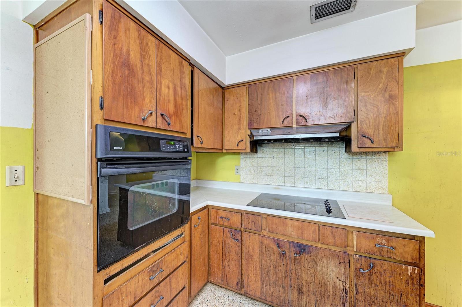 3104 52ND AVENUE DR W