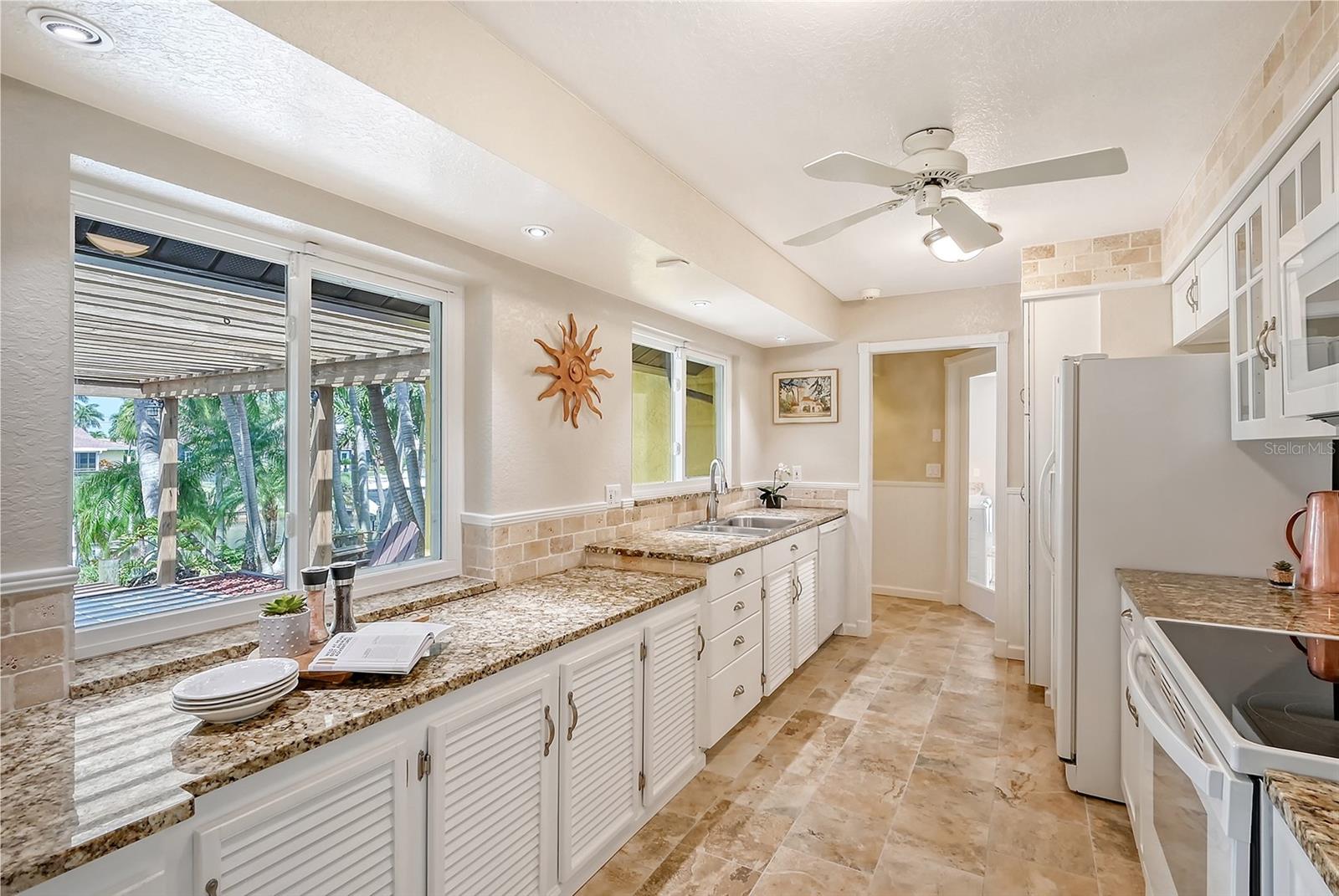 4532 MANGROVE POINT RD