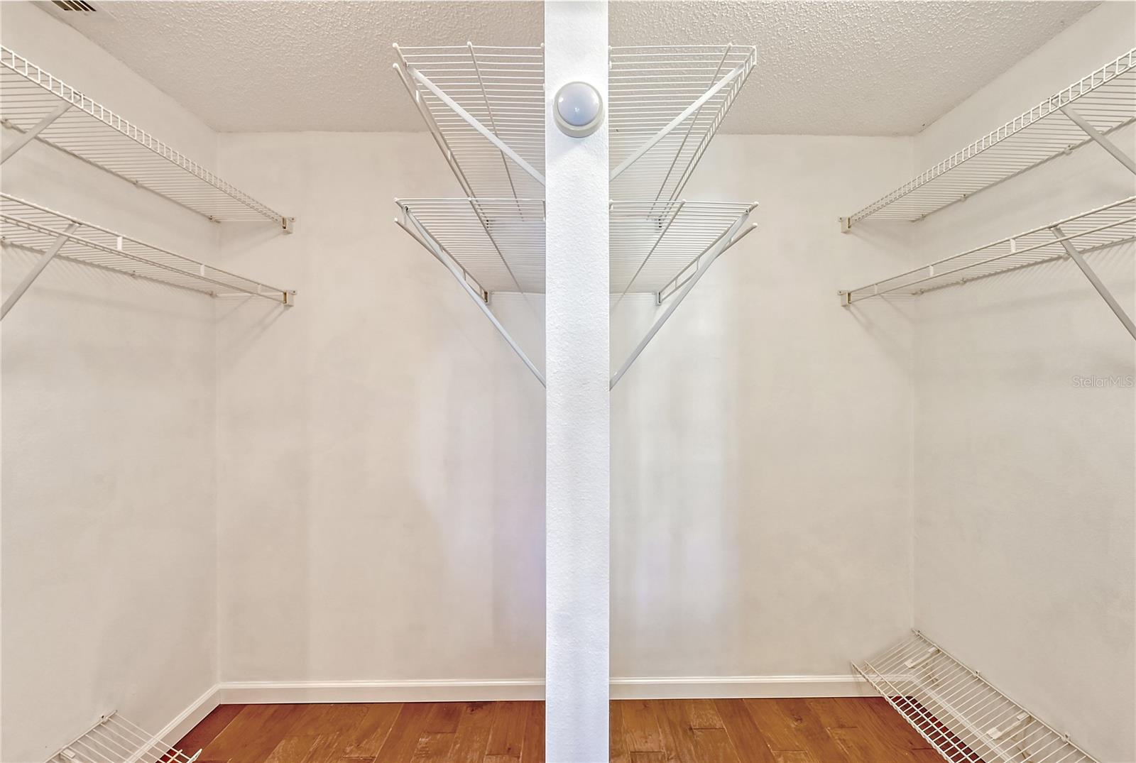 4532 MANGROVE POINT RD