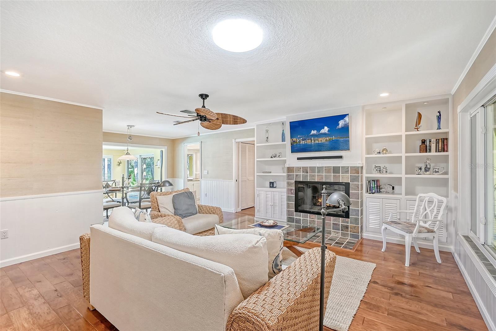 4532 MANGROVE POINT RD