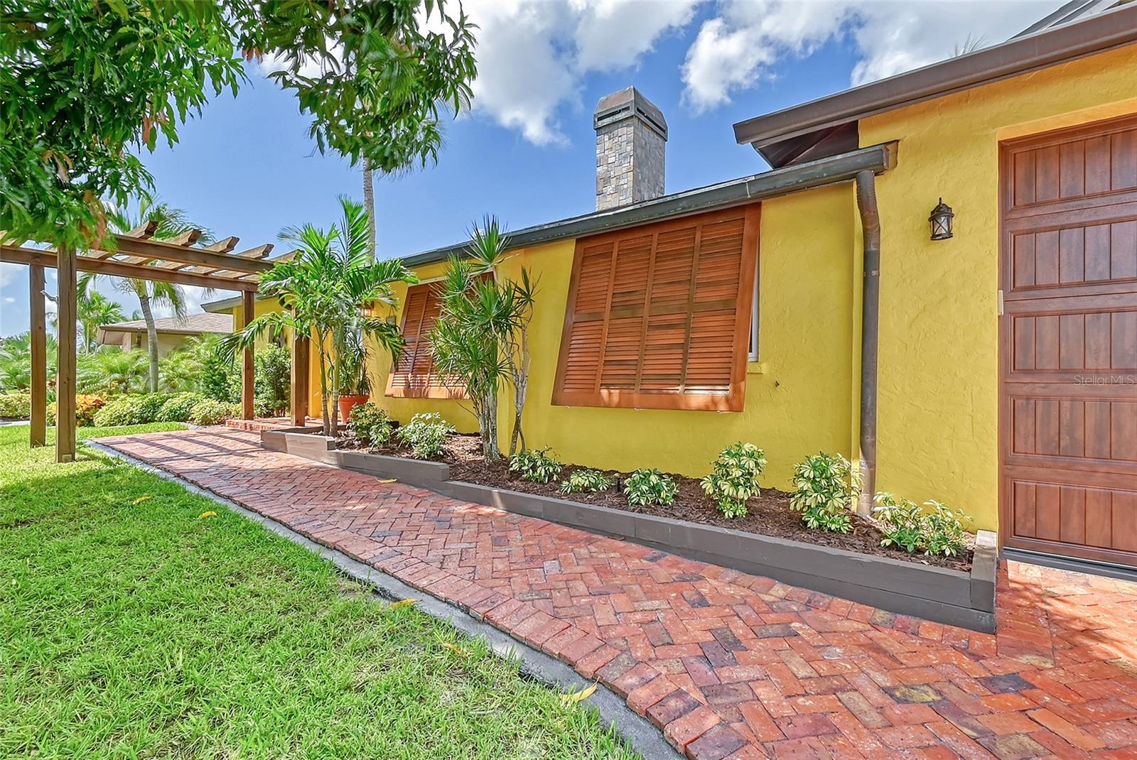 4532 MANGROVE POINT RD