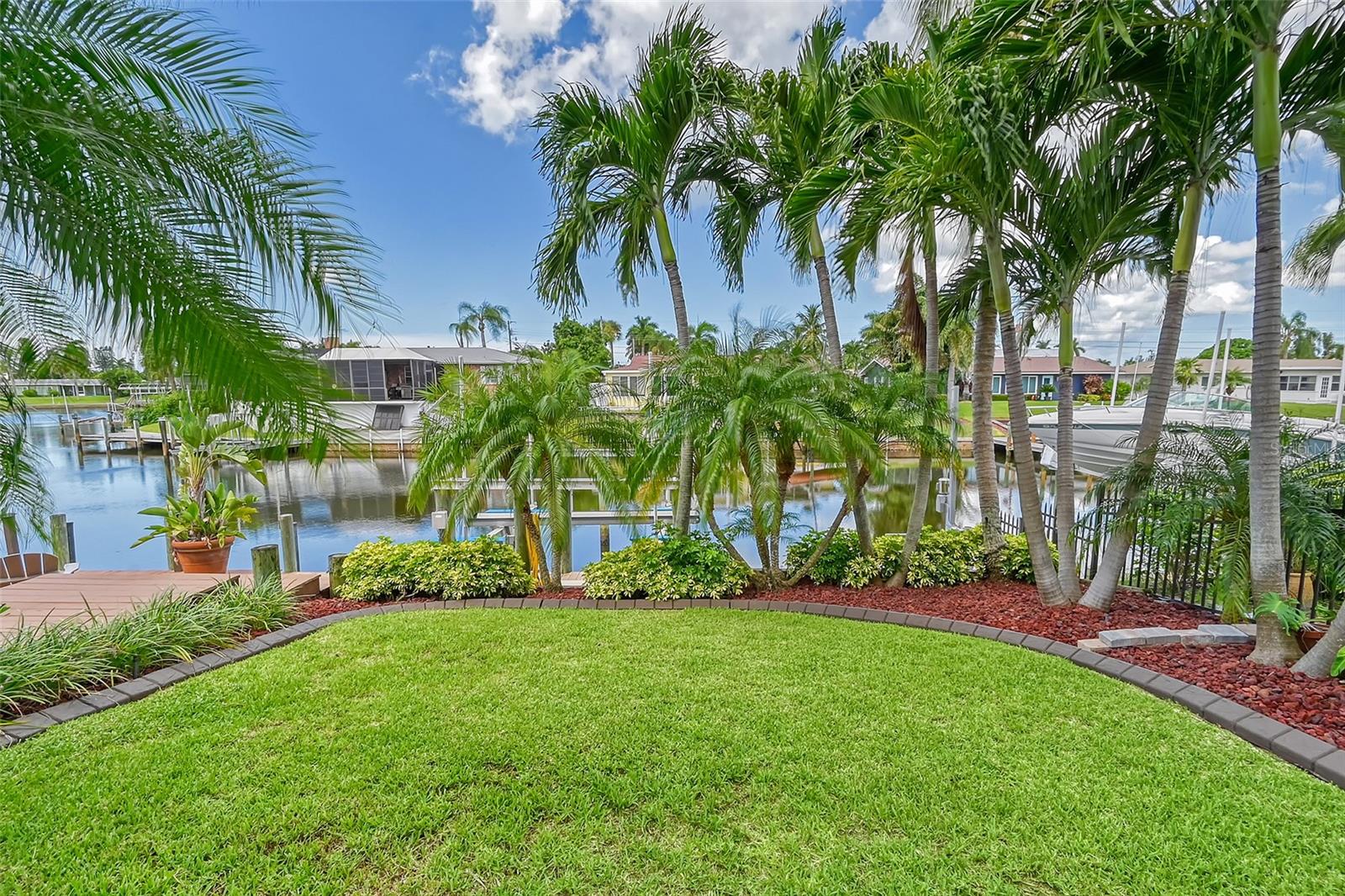 4532 MANGROVE POINT RD