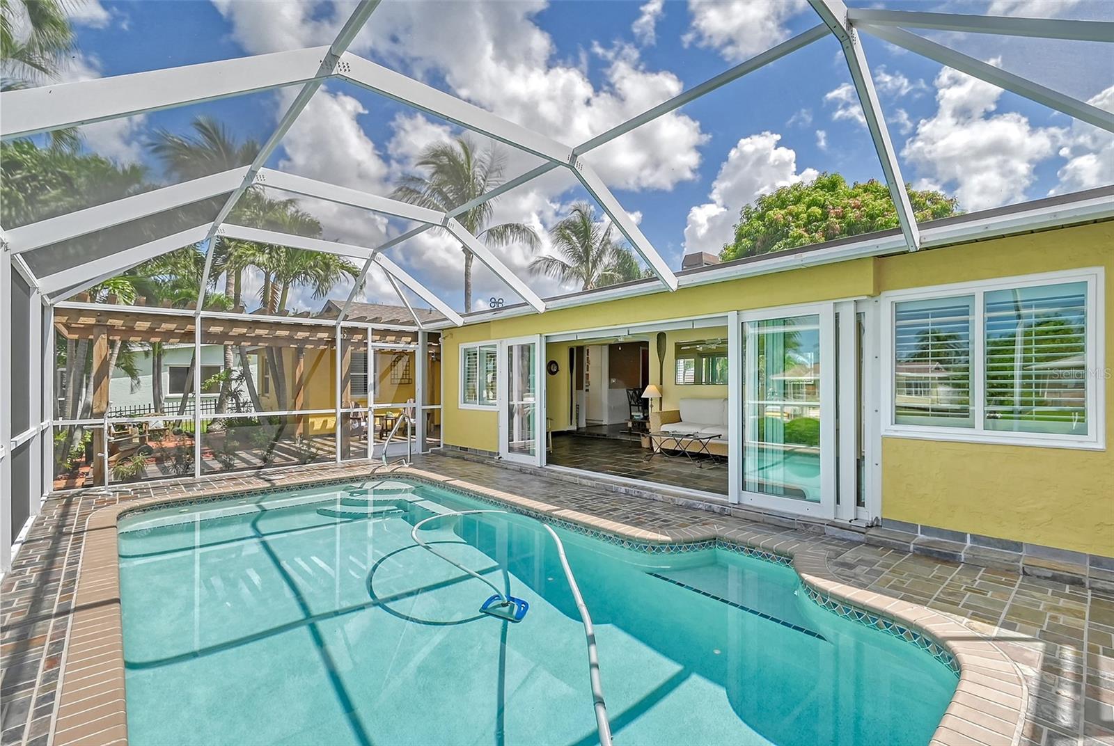 4532 MANGROVE POINT RD