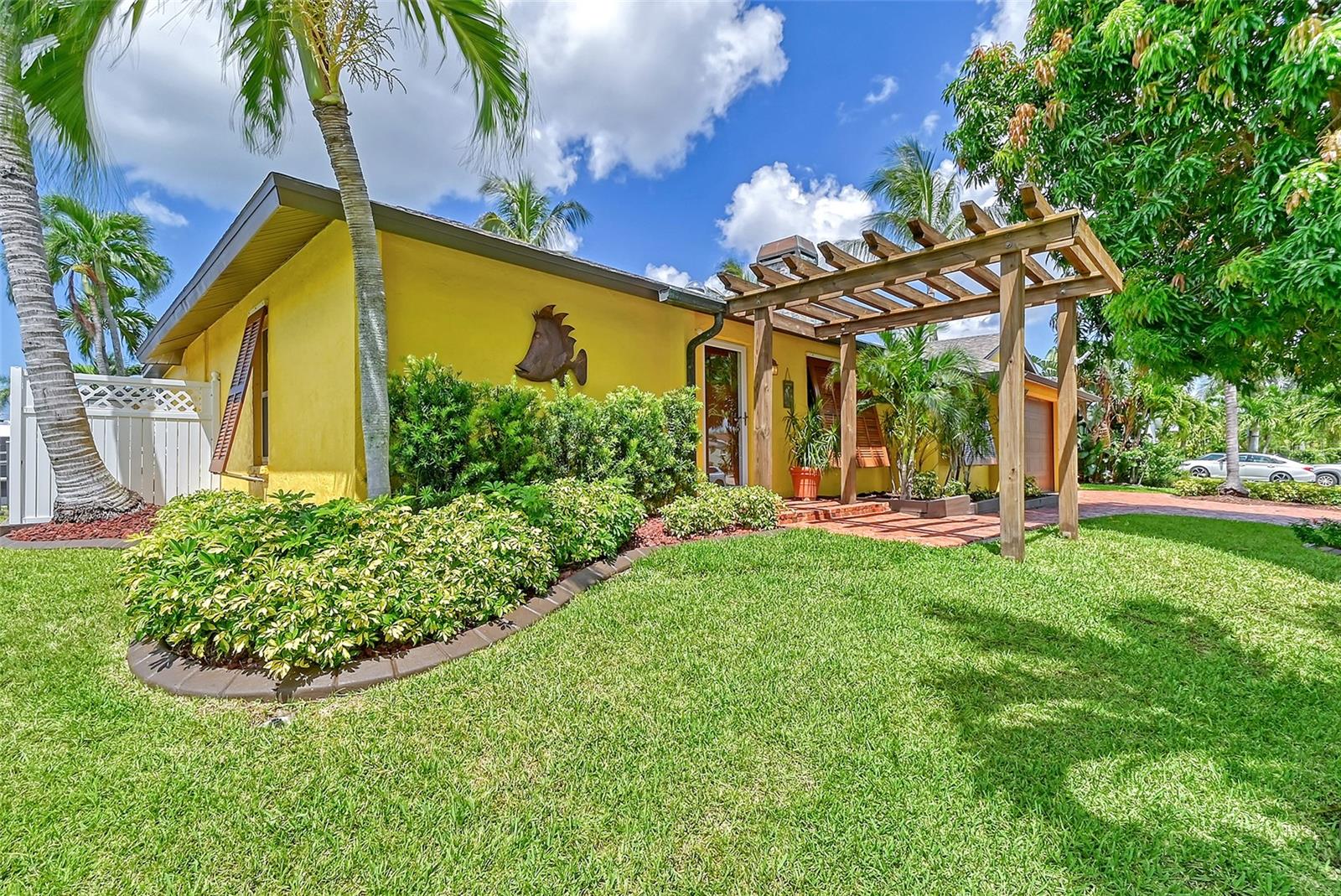 4532 MANGROVE POINT RD