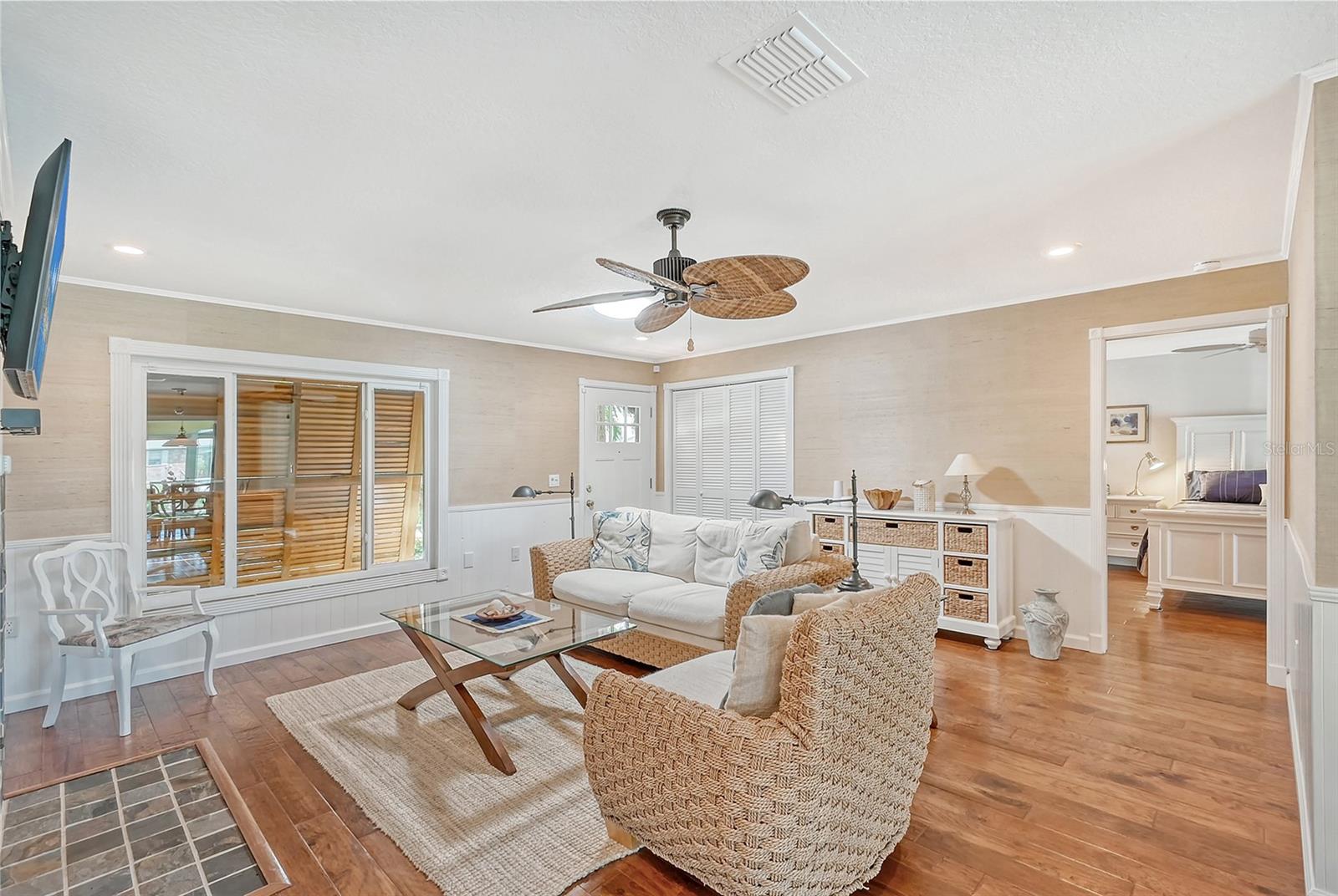 4532 MANGROVE POINT RD