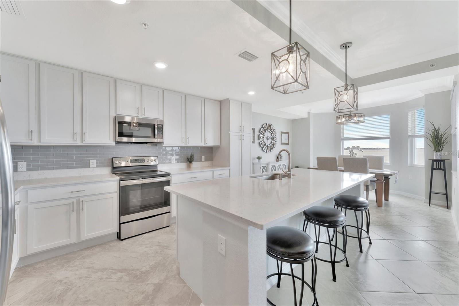 850 TIDEWATER SHORES LOOP #207