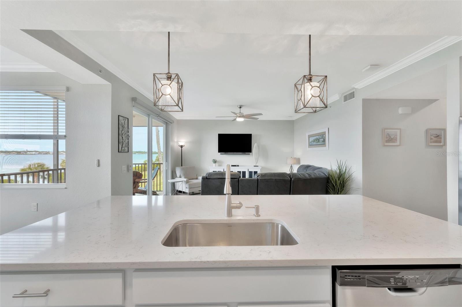 850 TIDEWATER SHORES LOOP #207