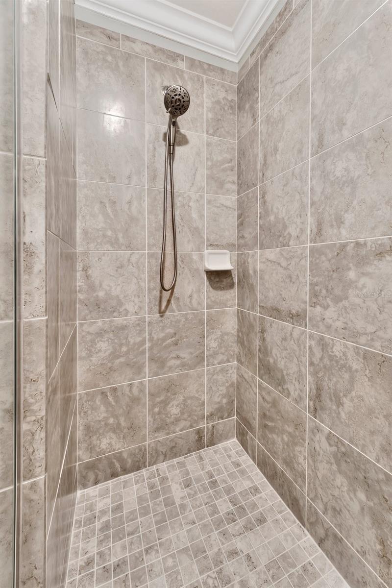 850 TIDEWATER SHORES LOOP #207