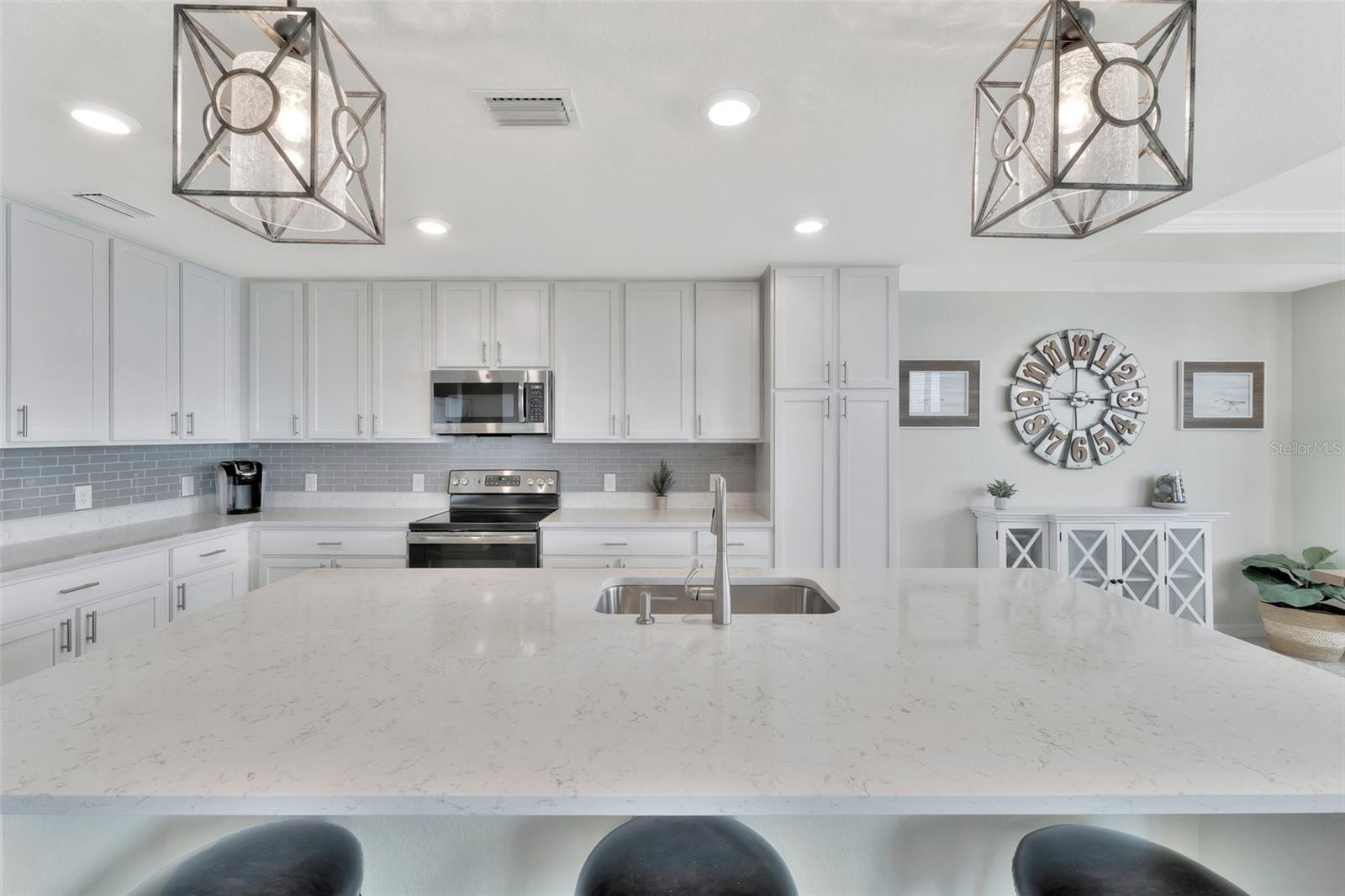 850 TIDEWATER SHORES LOOP #207