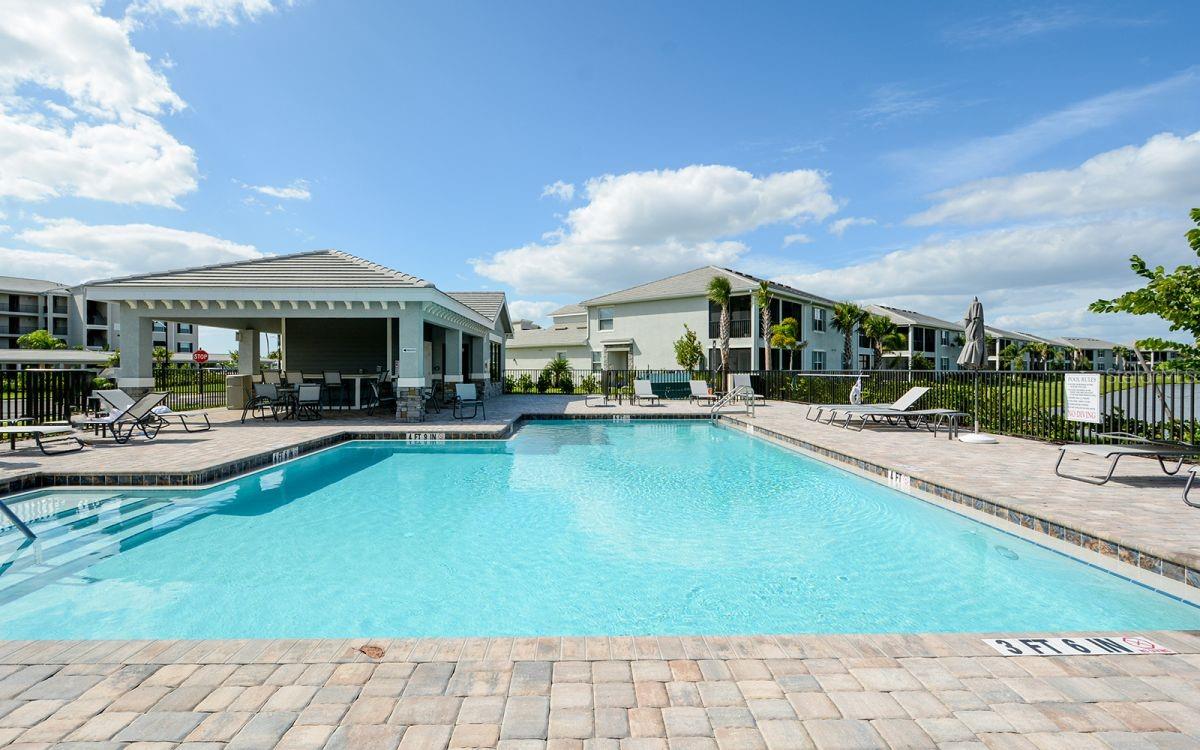 850 TIDEWATER SHORES LOOP #207