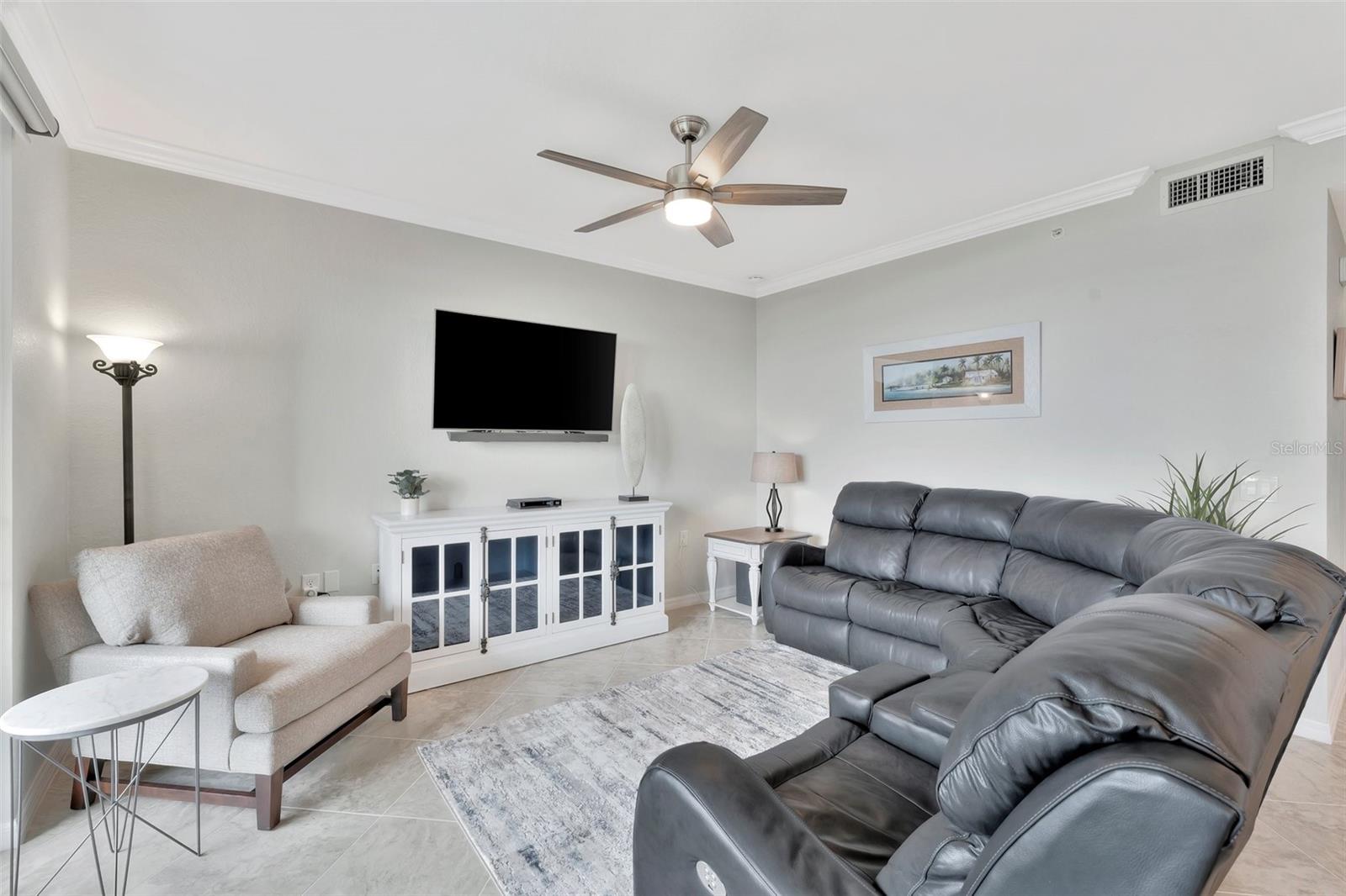 850 TIDEWATER SHORES LOOP #207