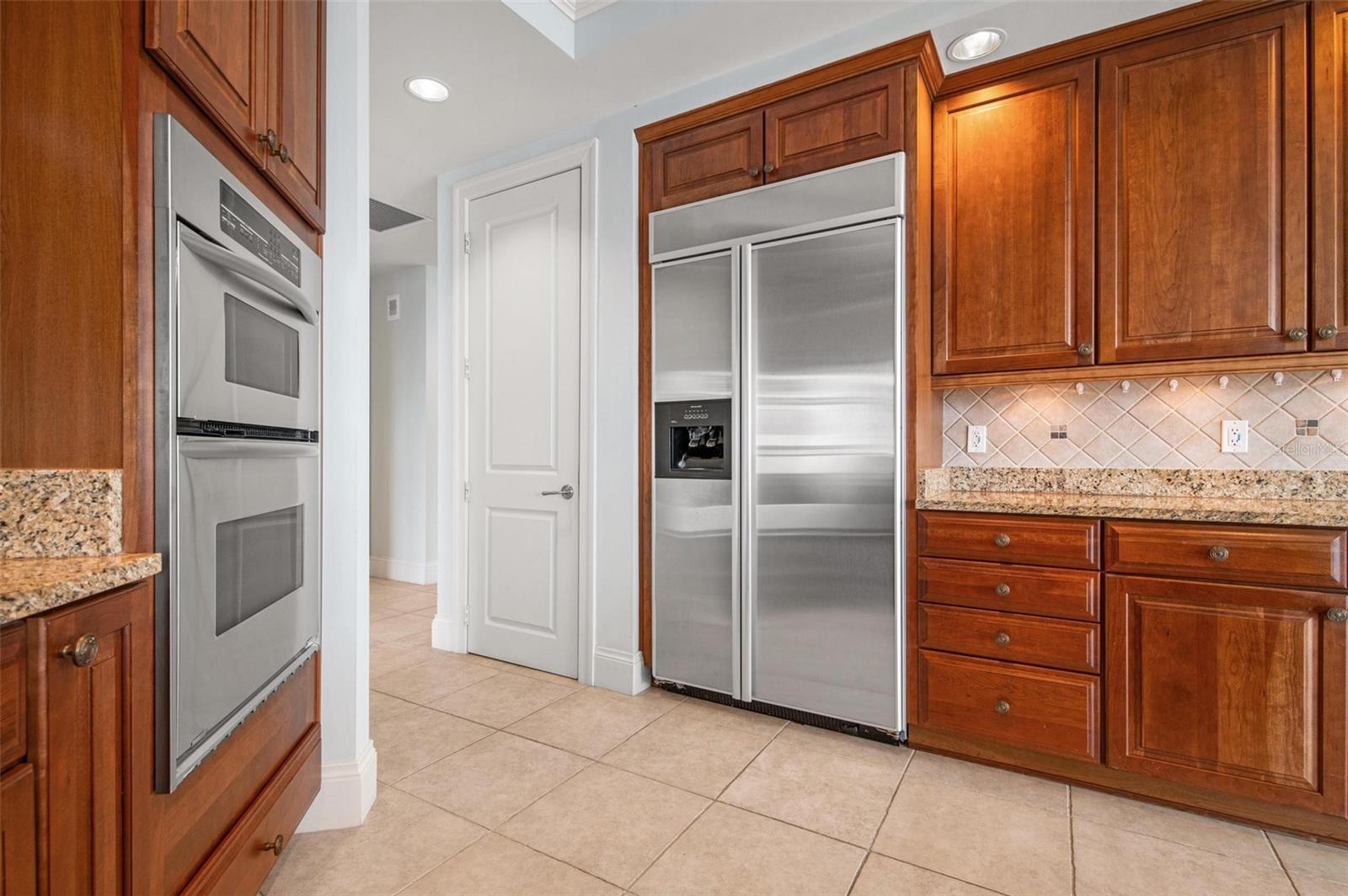 130 RIVIERA DUNES WAY #1102